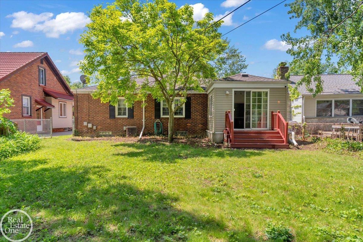 main property photo 26