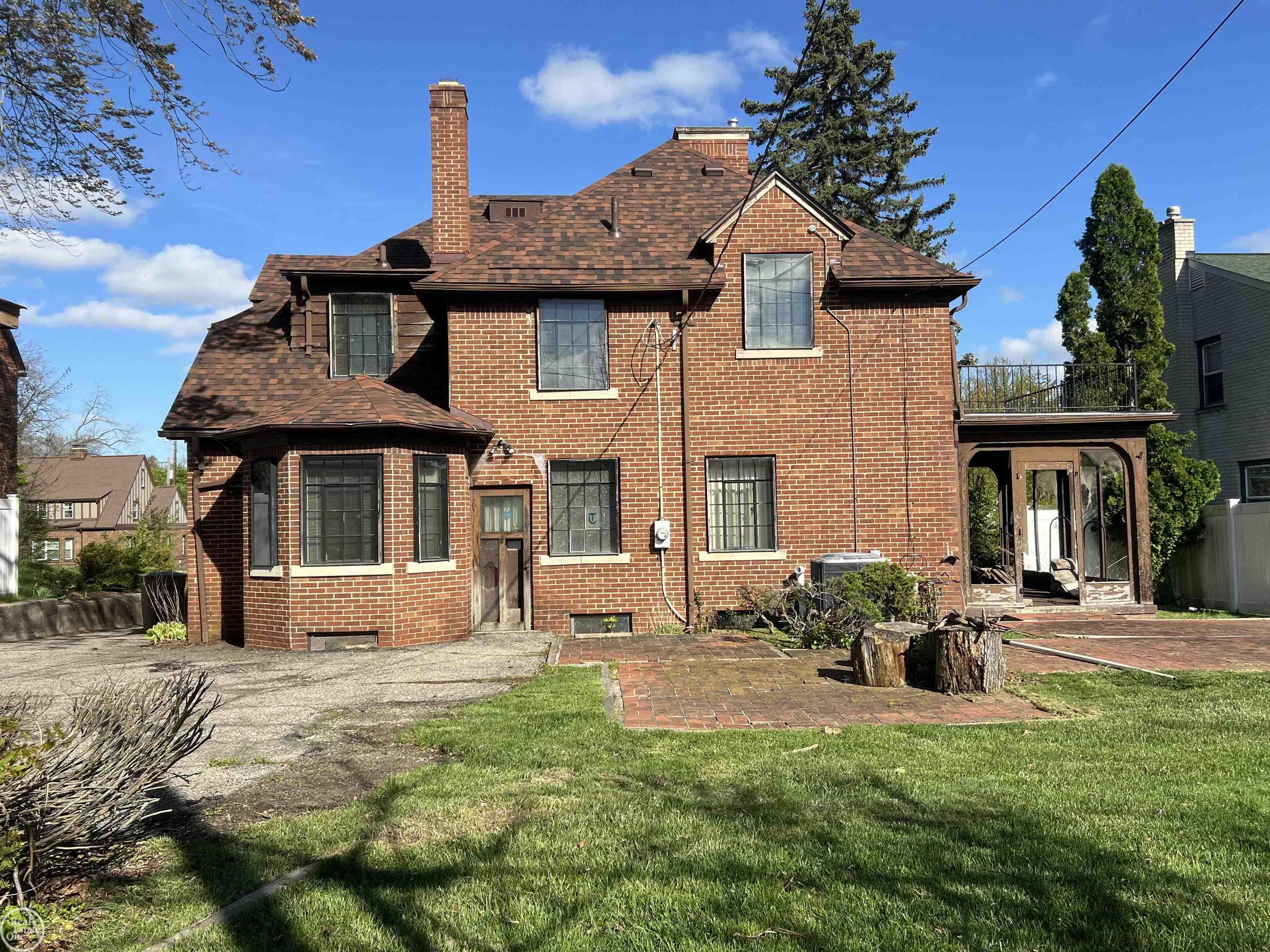 main property photo 4