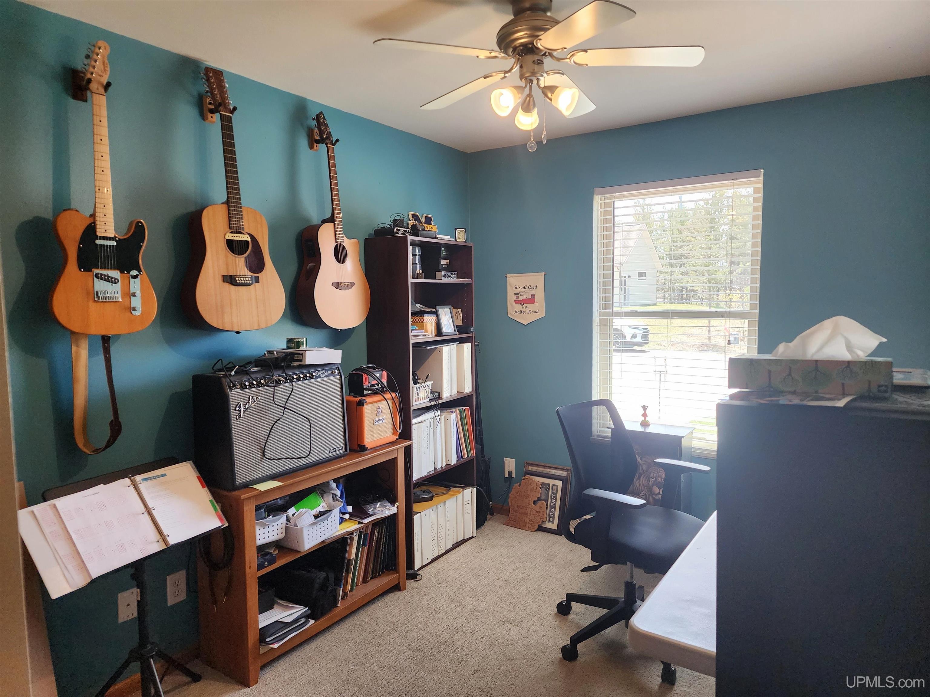 main property photo 31