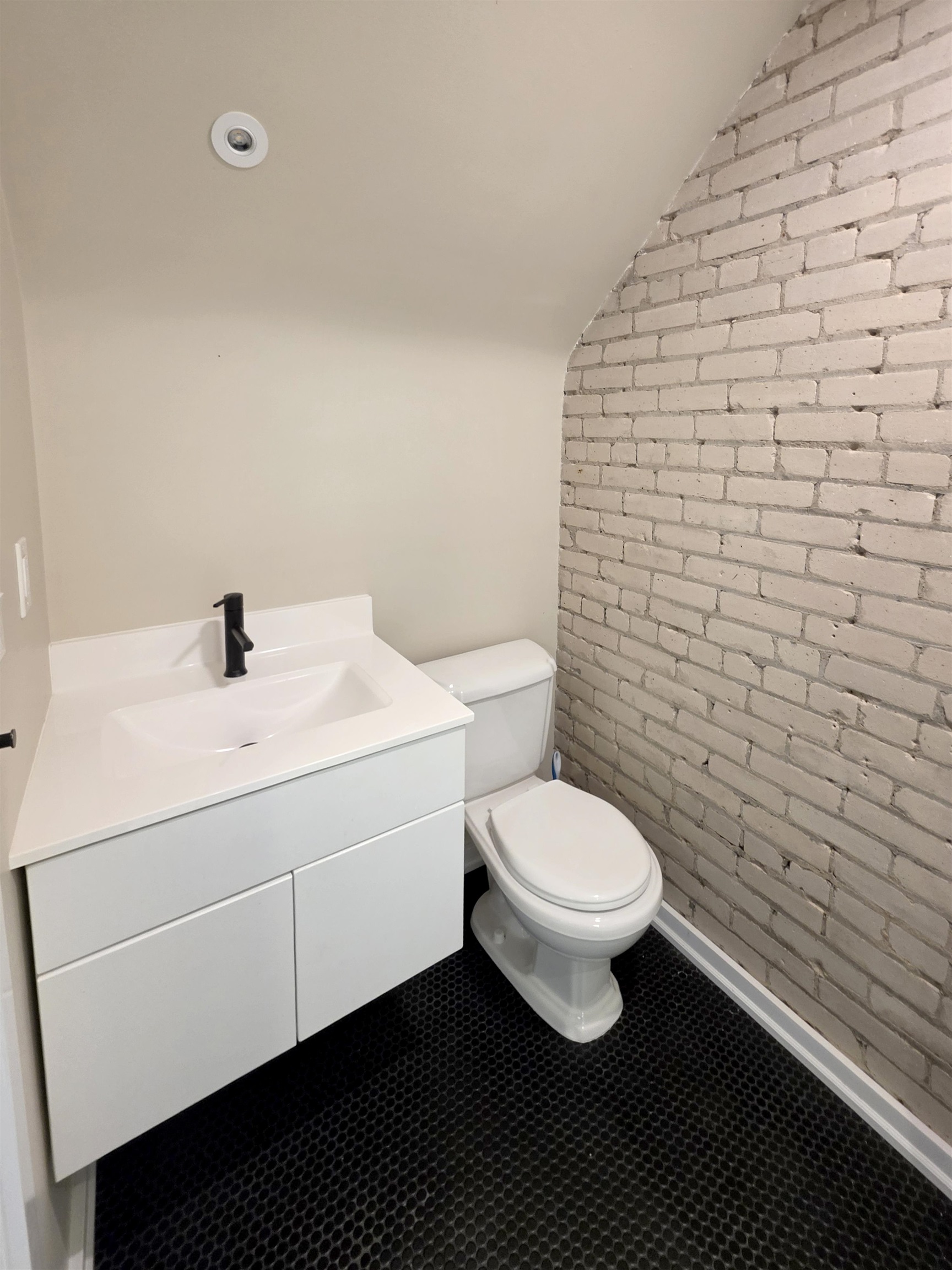 main property photo 73