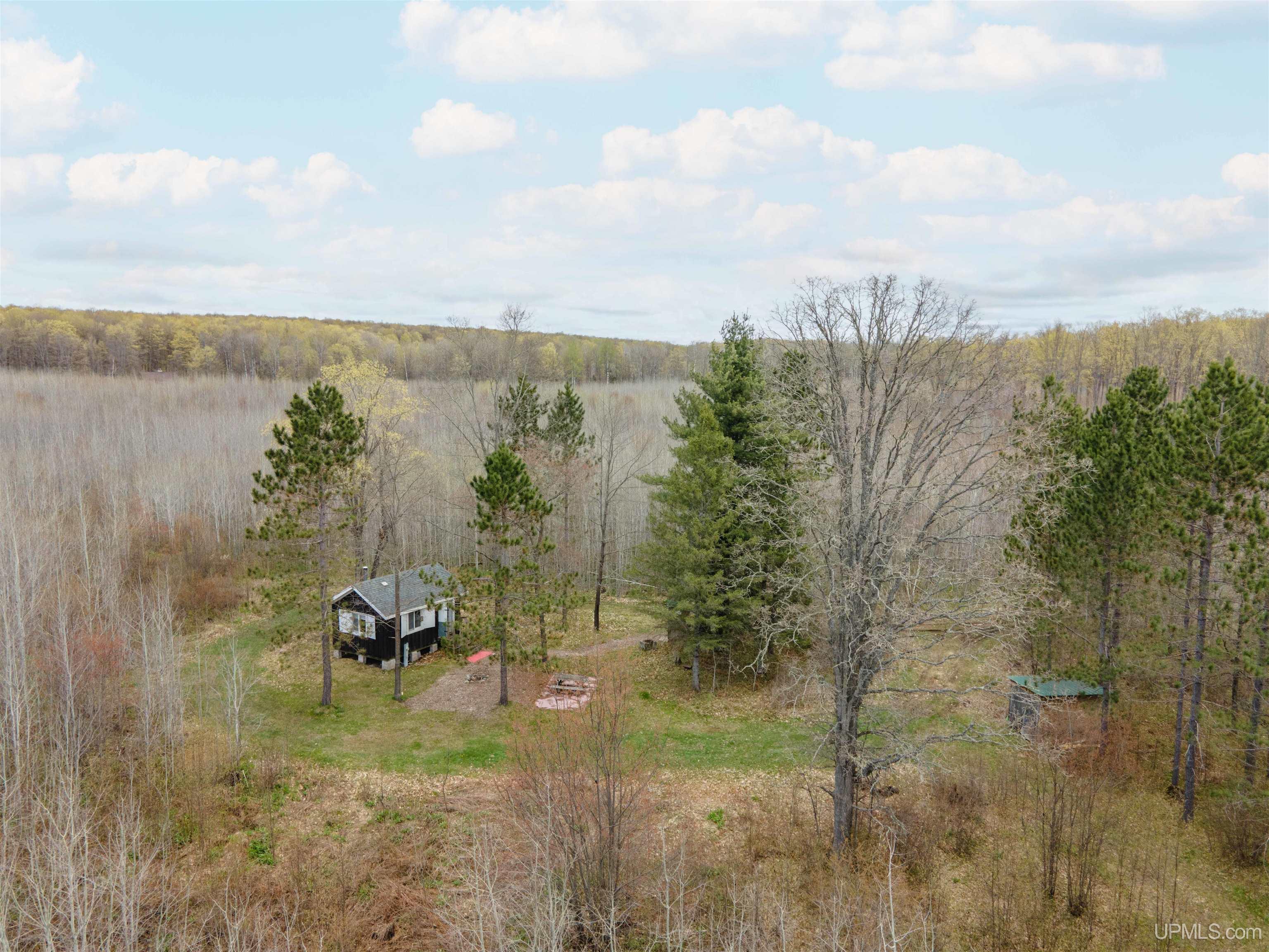 main property photo 17
