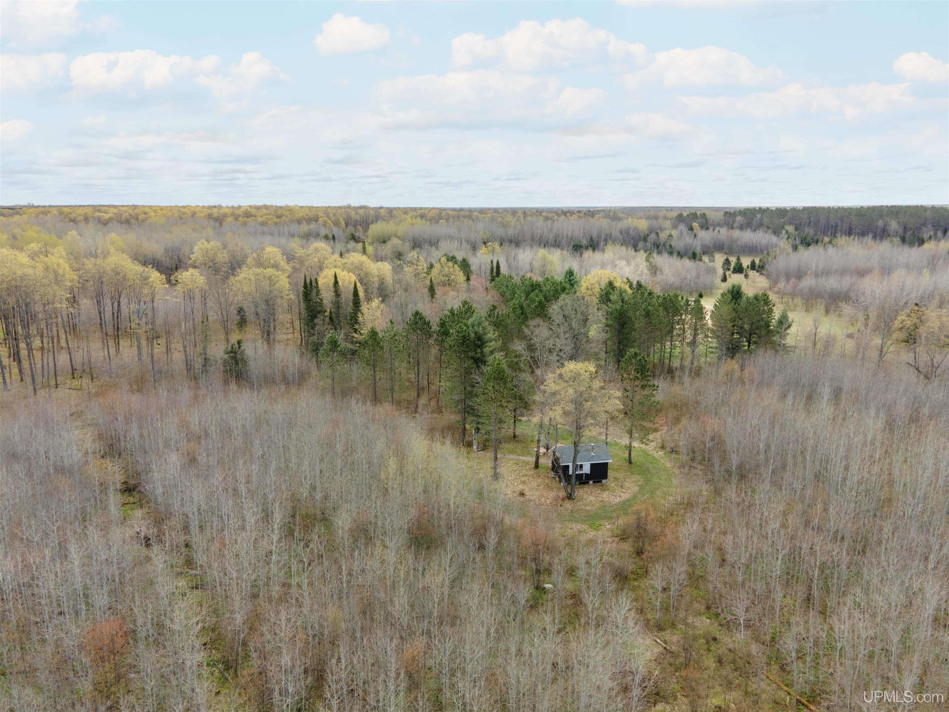 main property photo 18