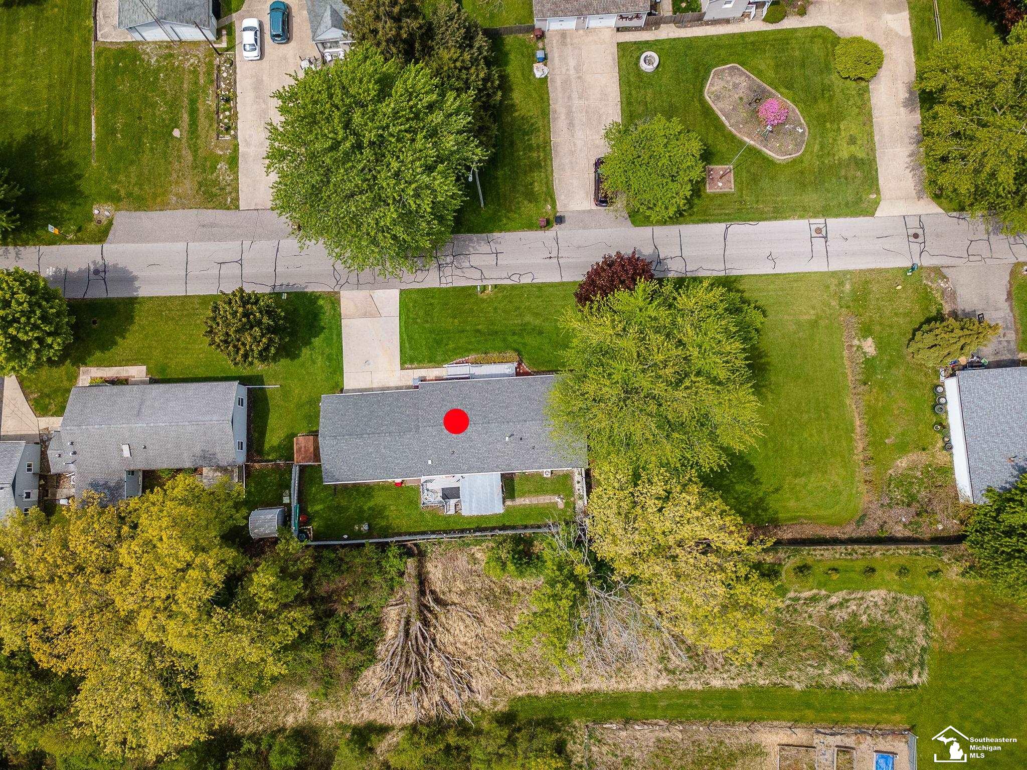 main property photo 41