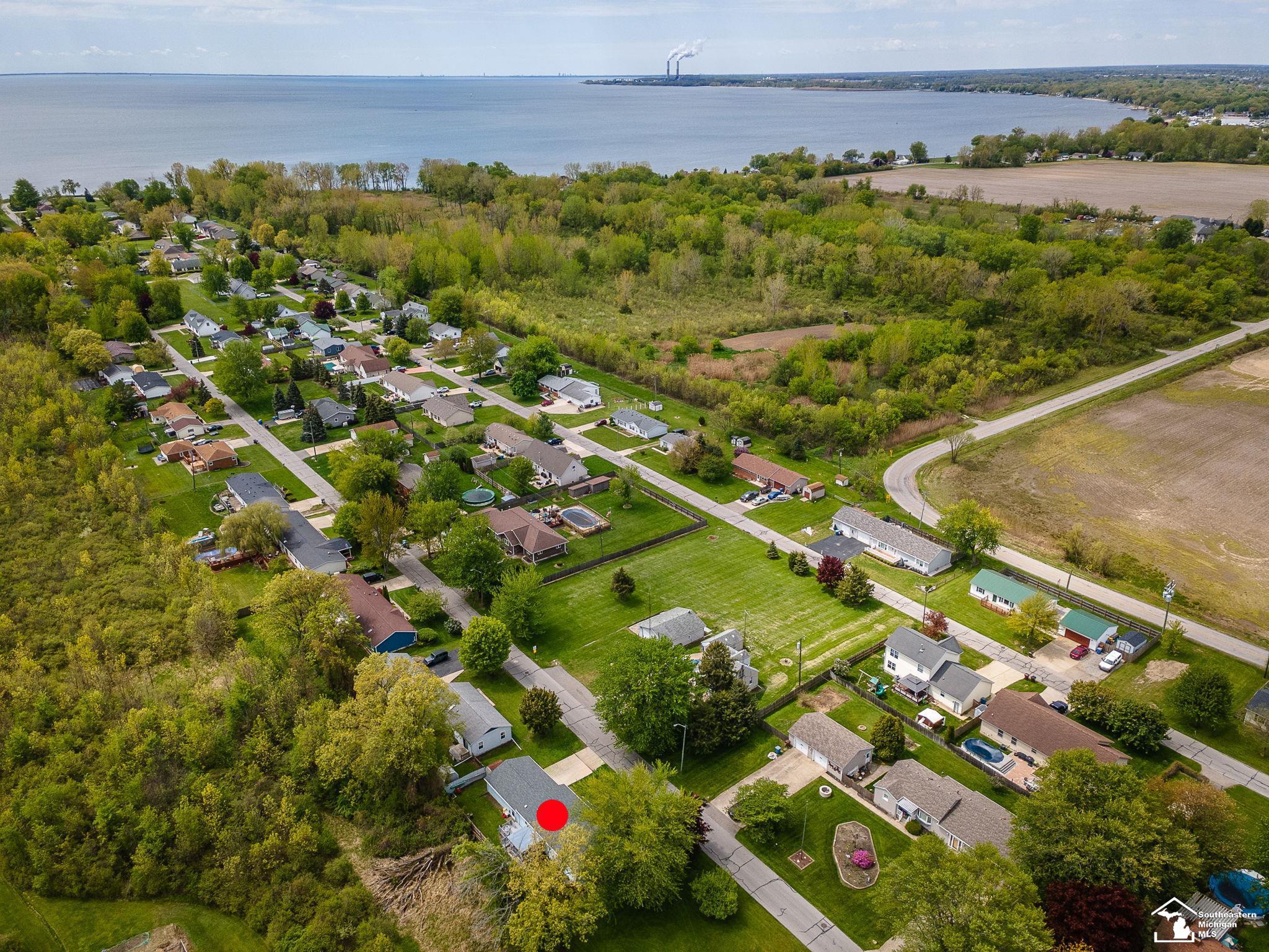 main property photo 47