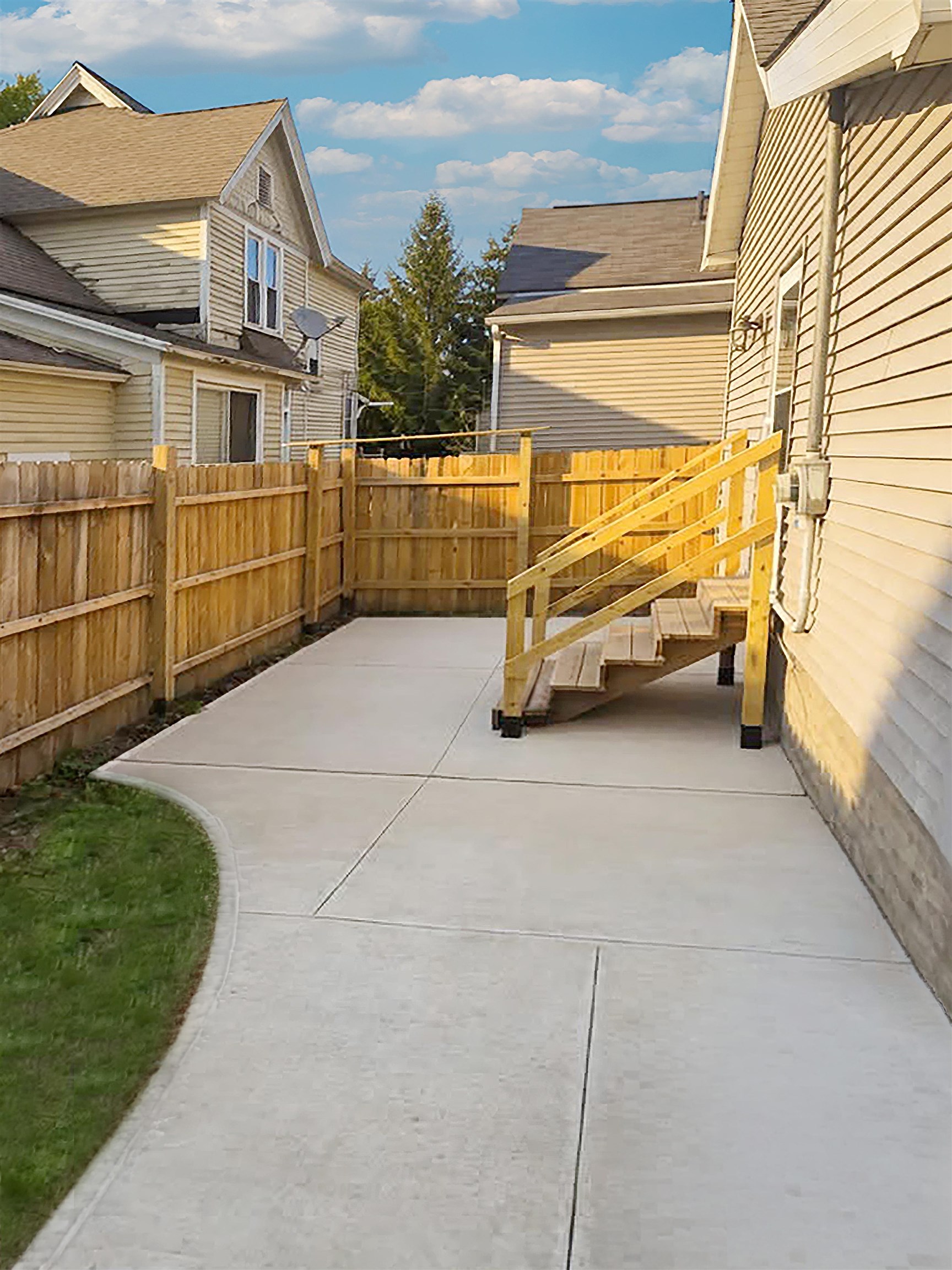 main property photo 12