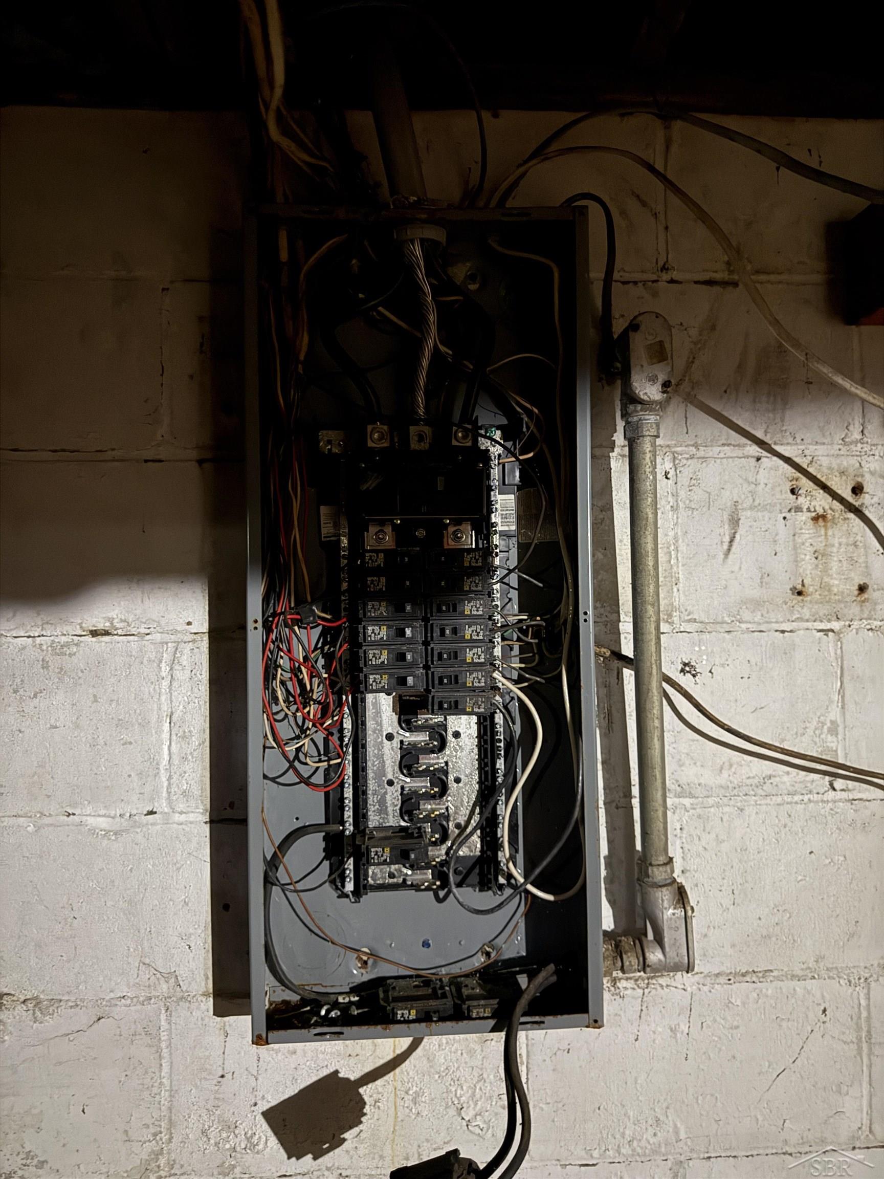 main property photo 19