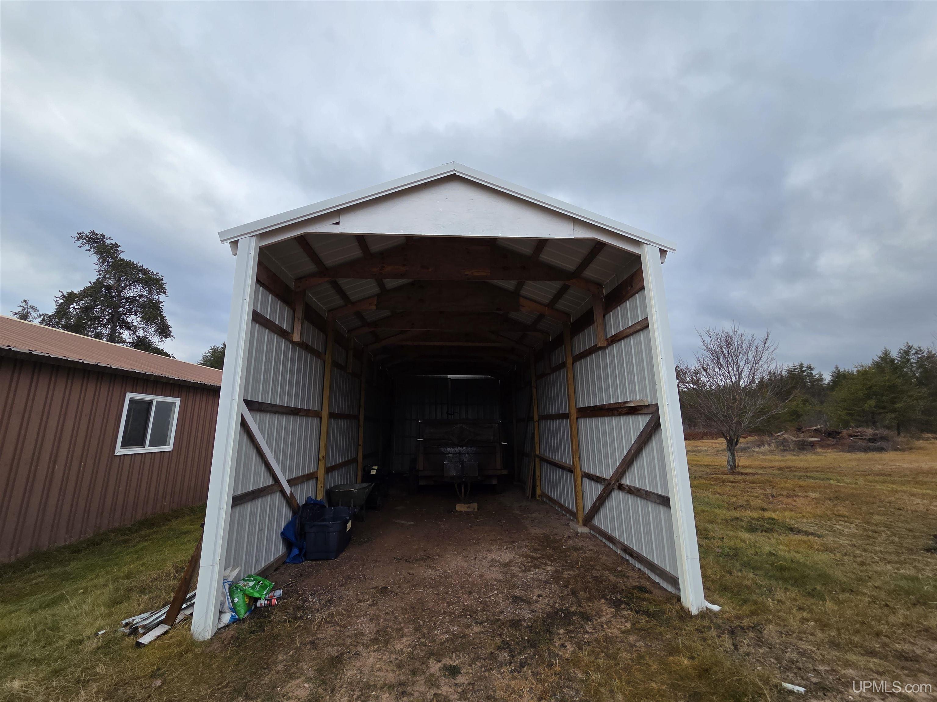 main property photo 47
