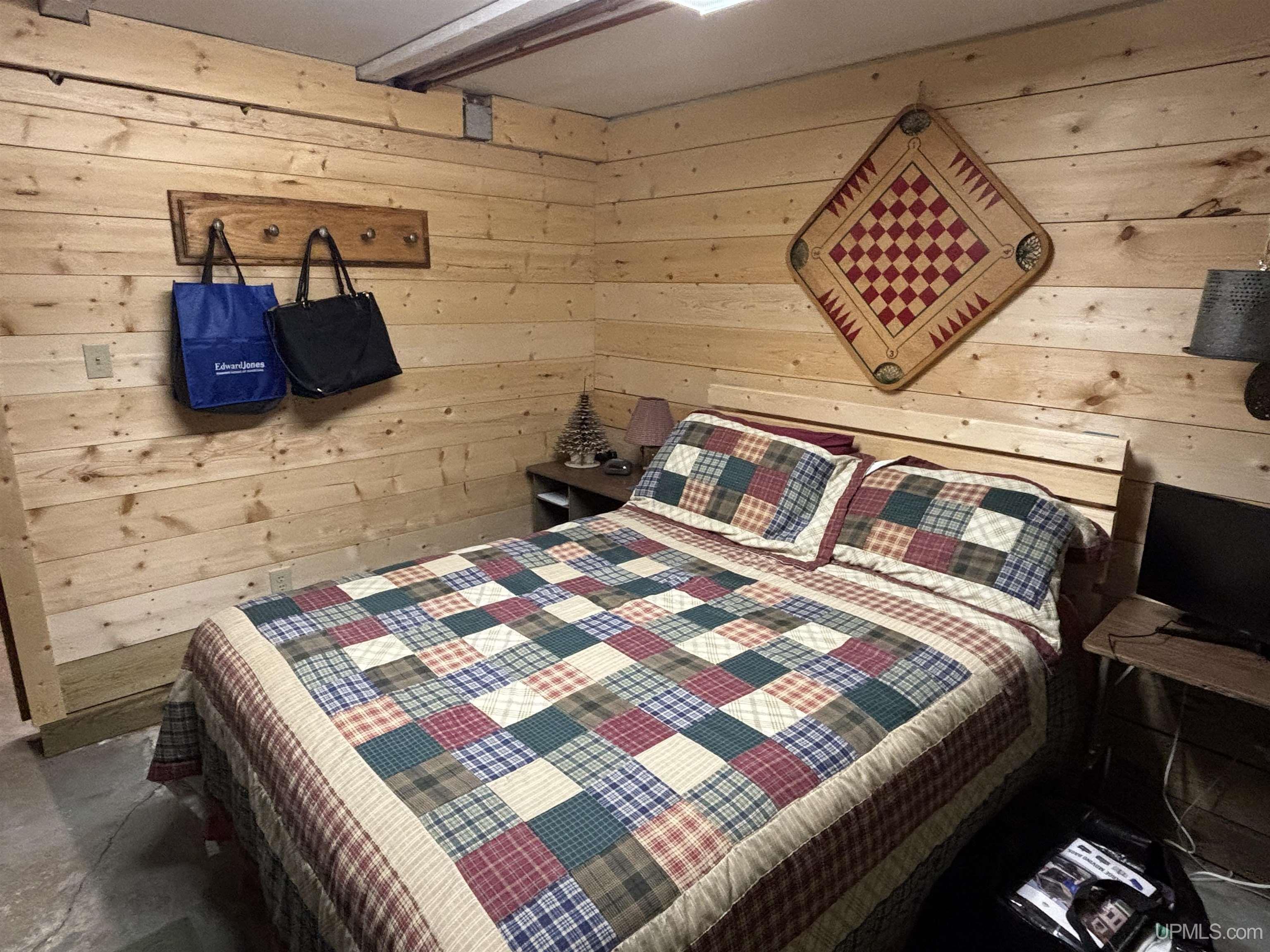 main property photo 37