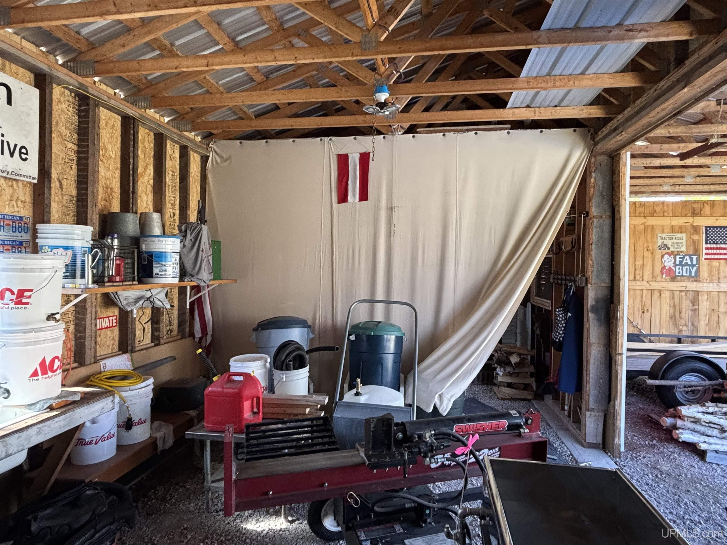 main property photo 63