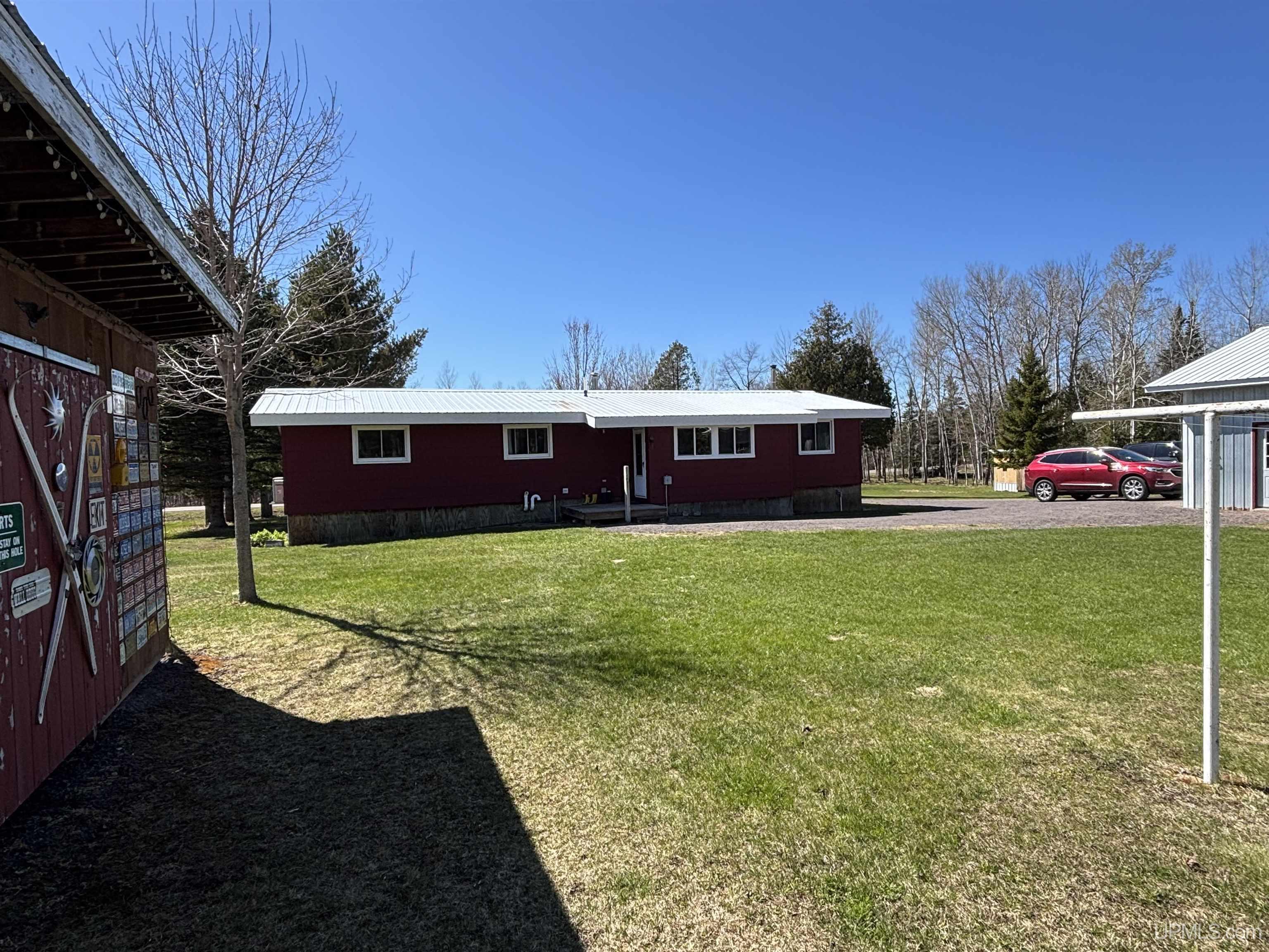 main property photo 67