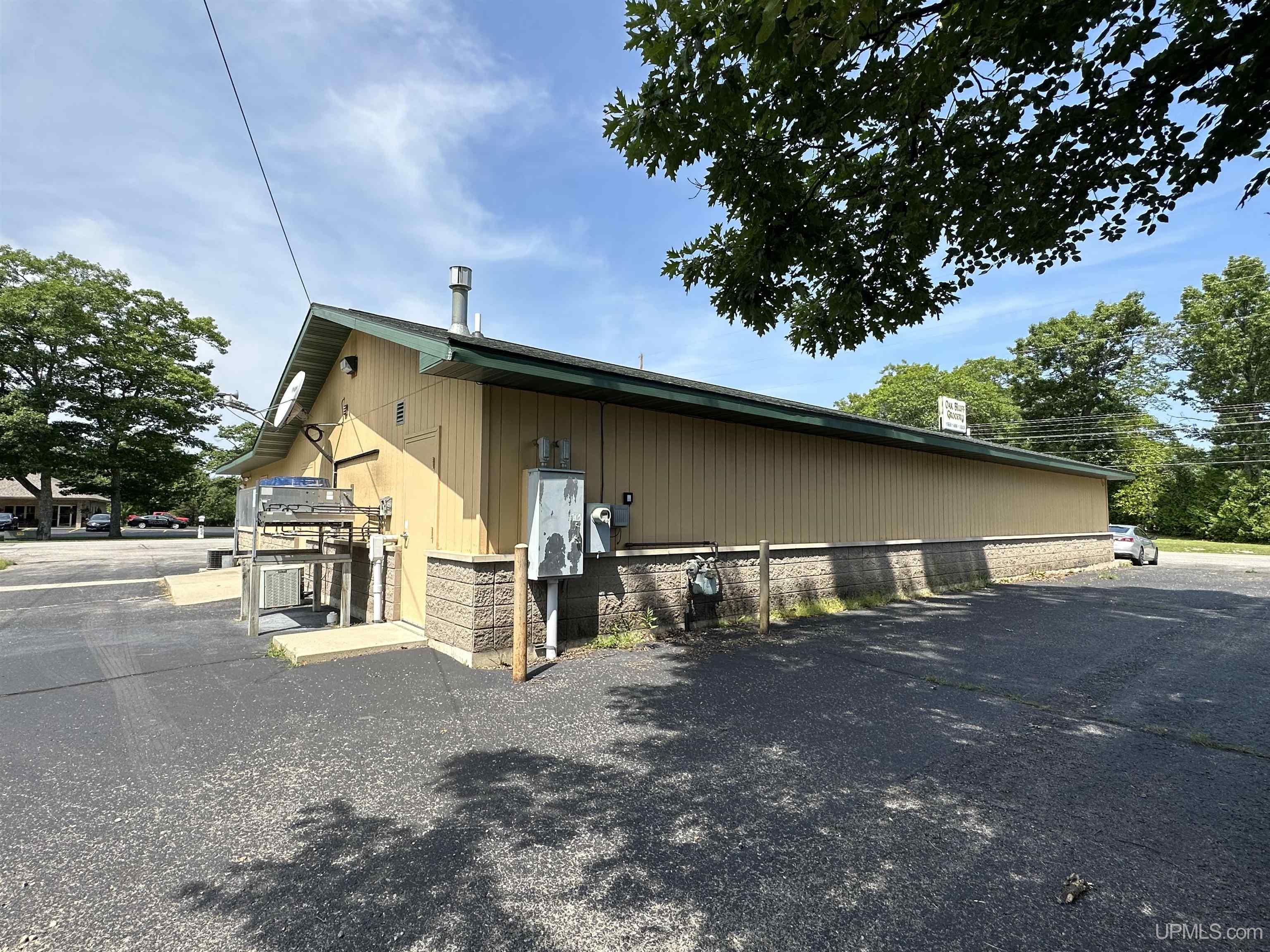 main property photo 15