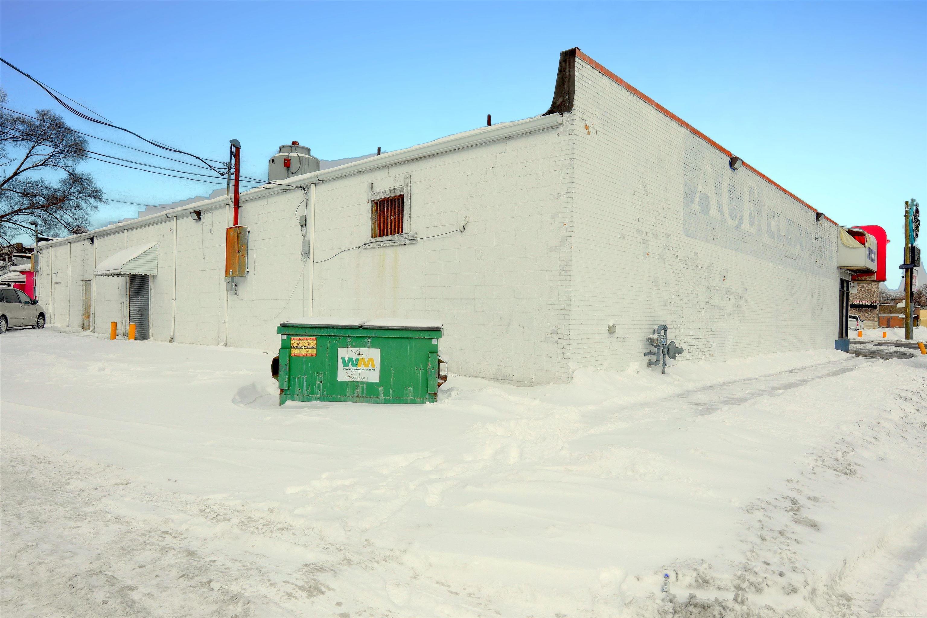 main property photo 20