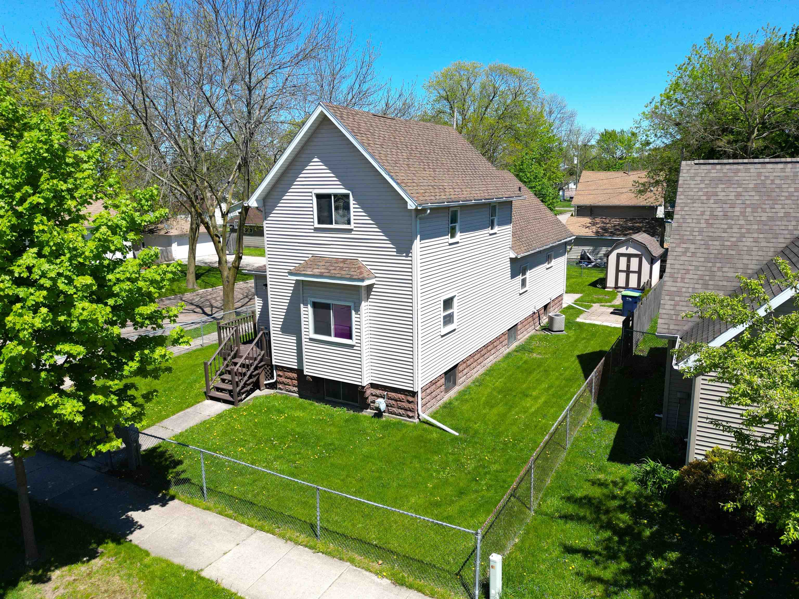main property photo 3