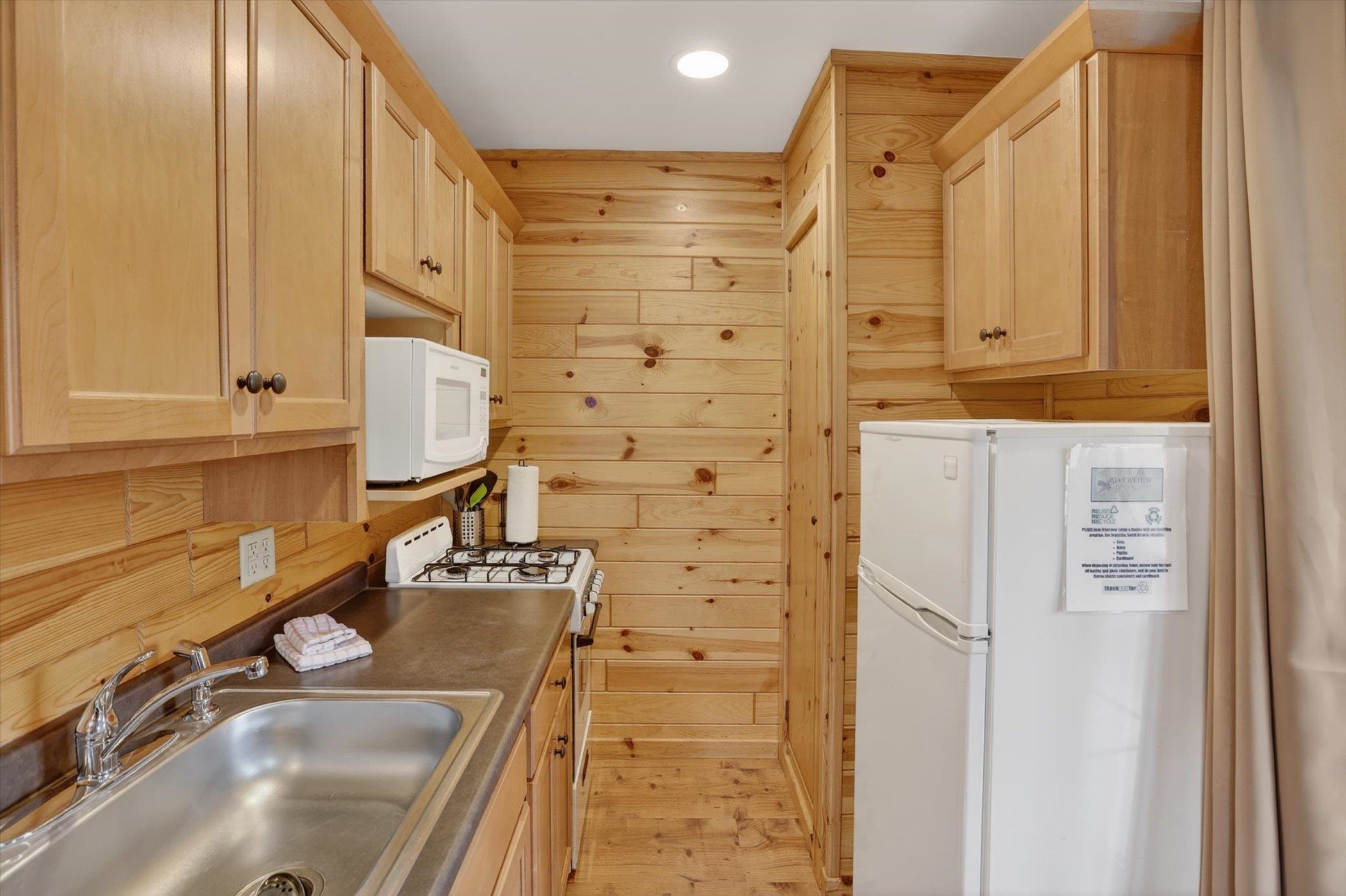 main property photo 59