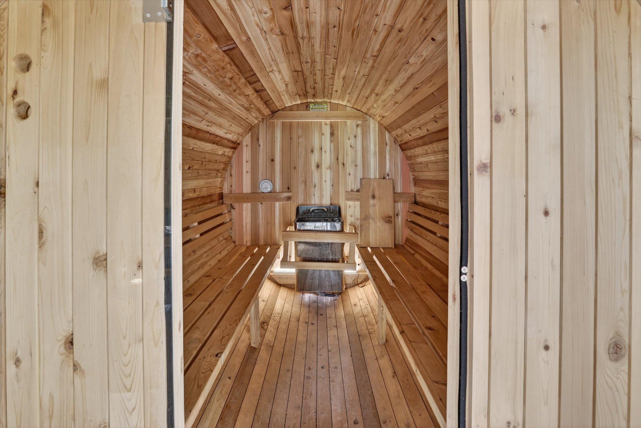 main property photo 78