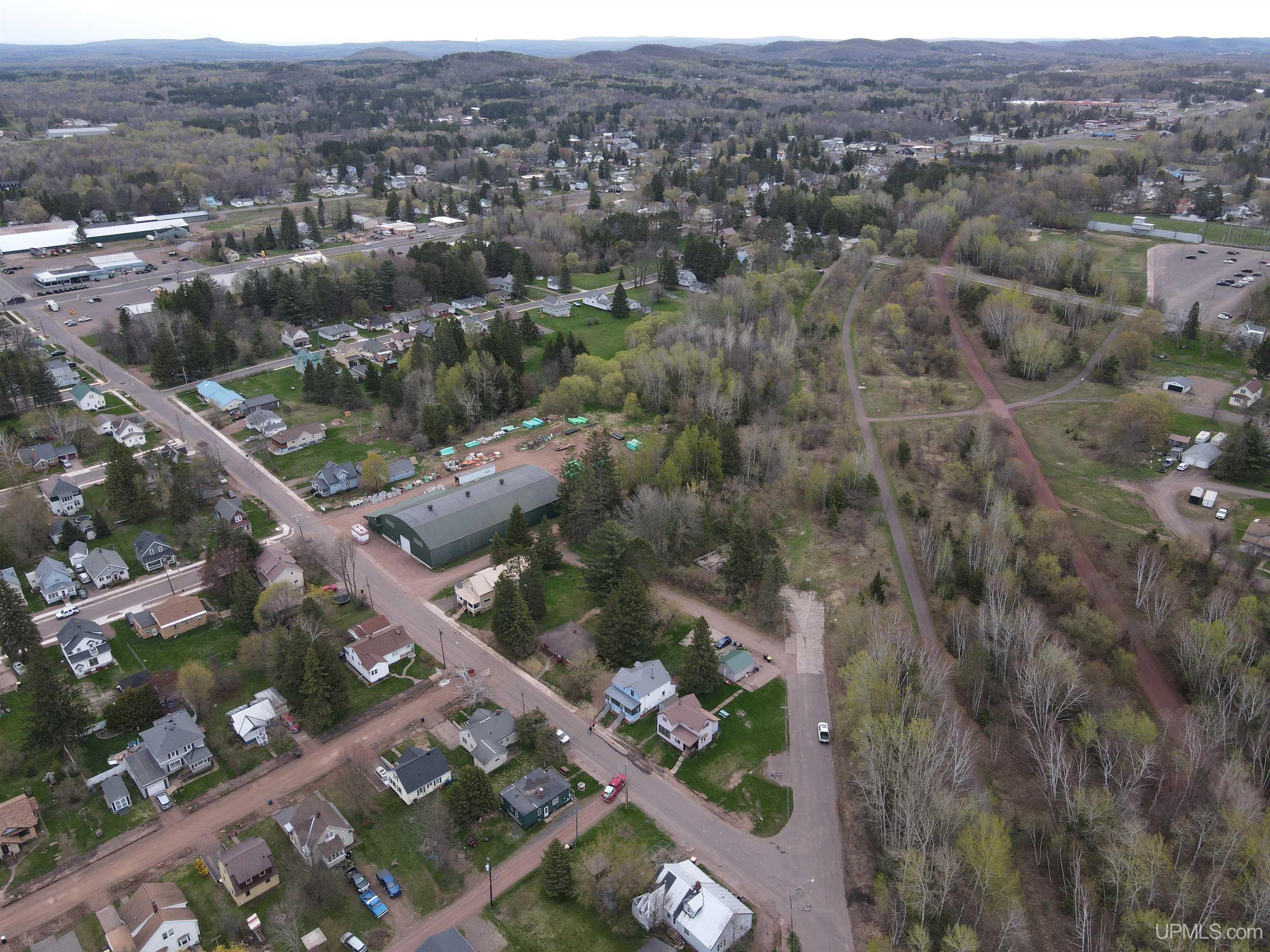 main property photo 51