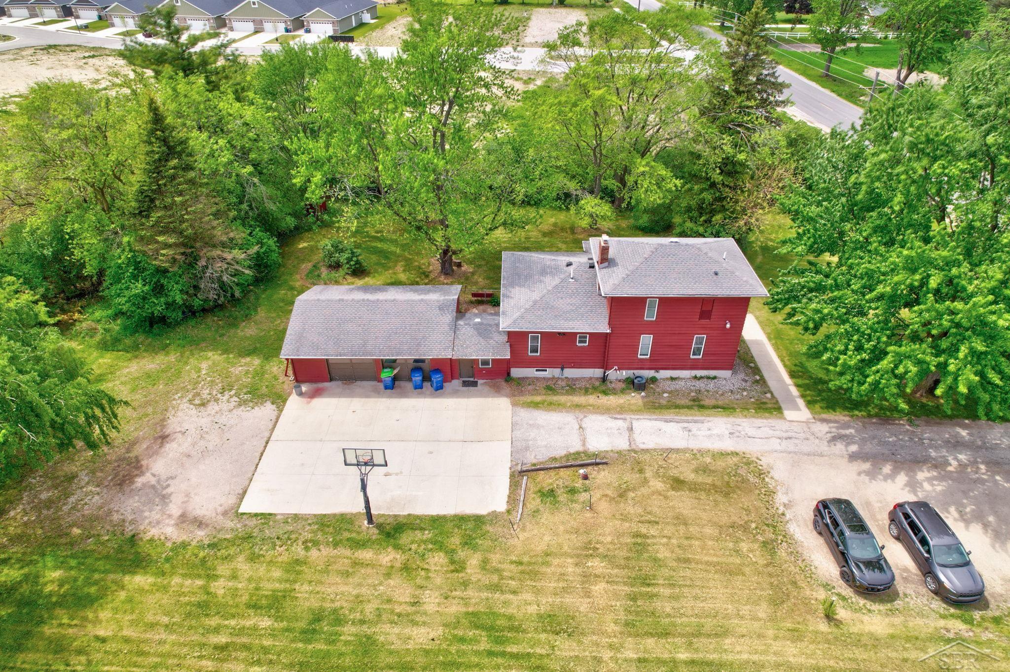 main property photo 38