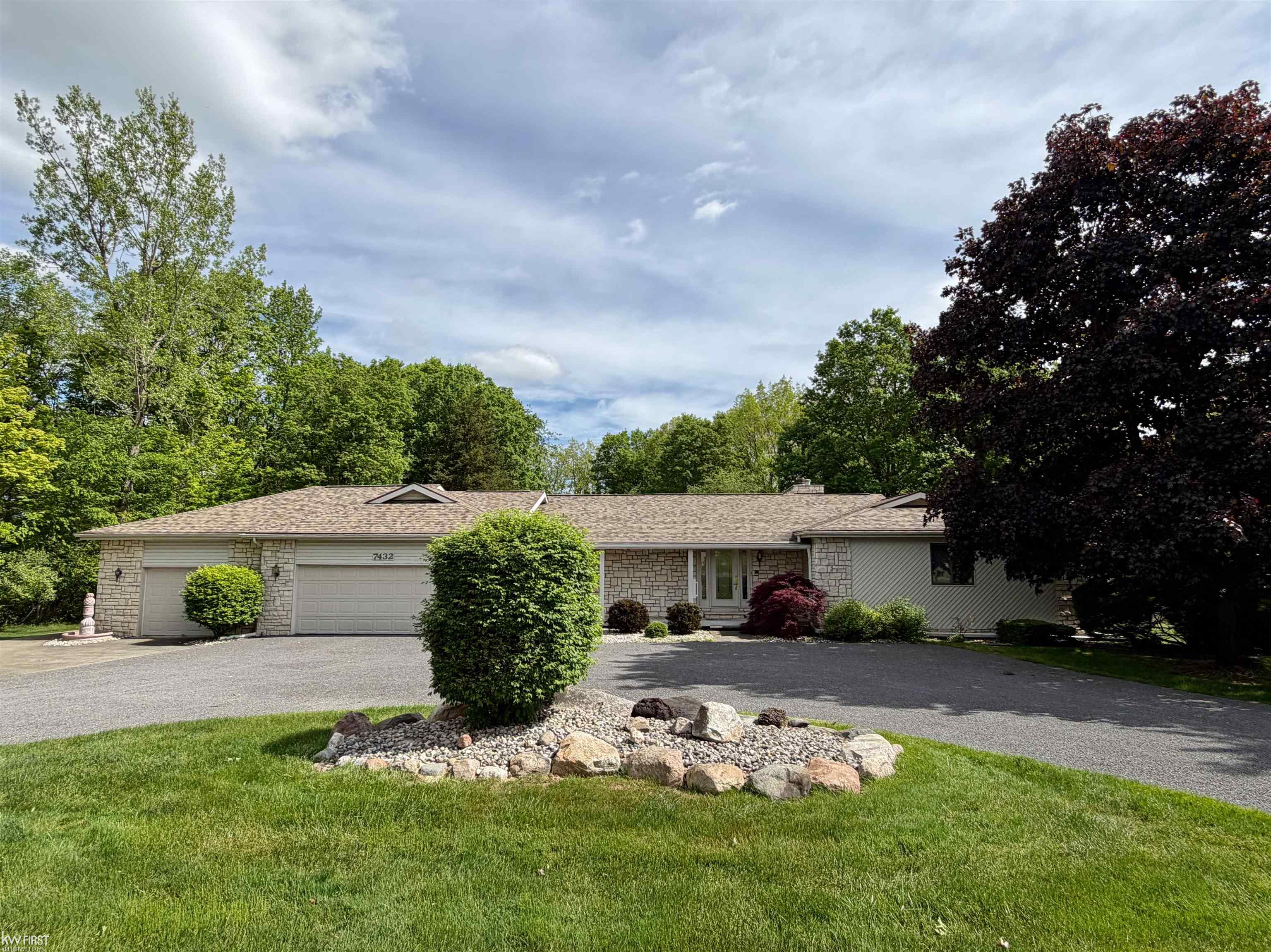 main property photo 70