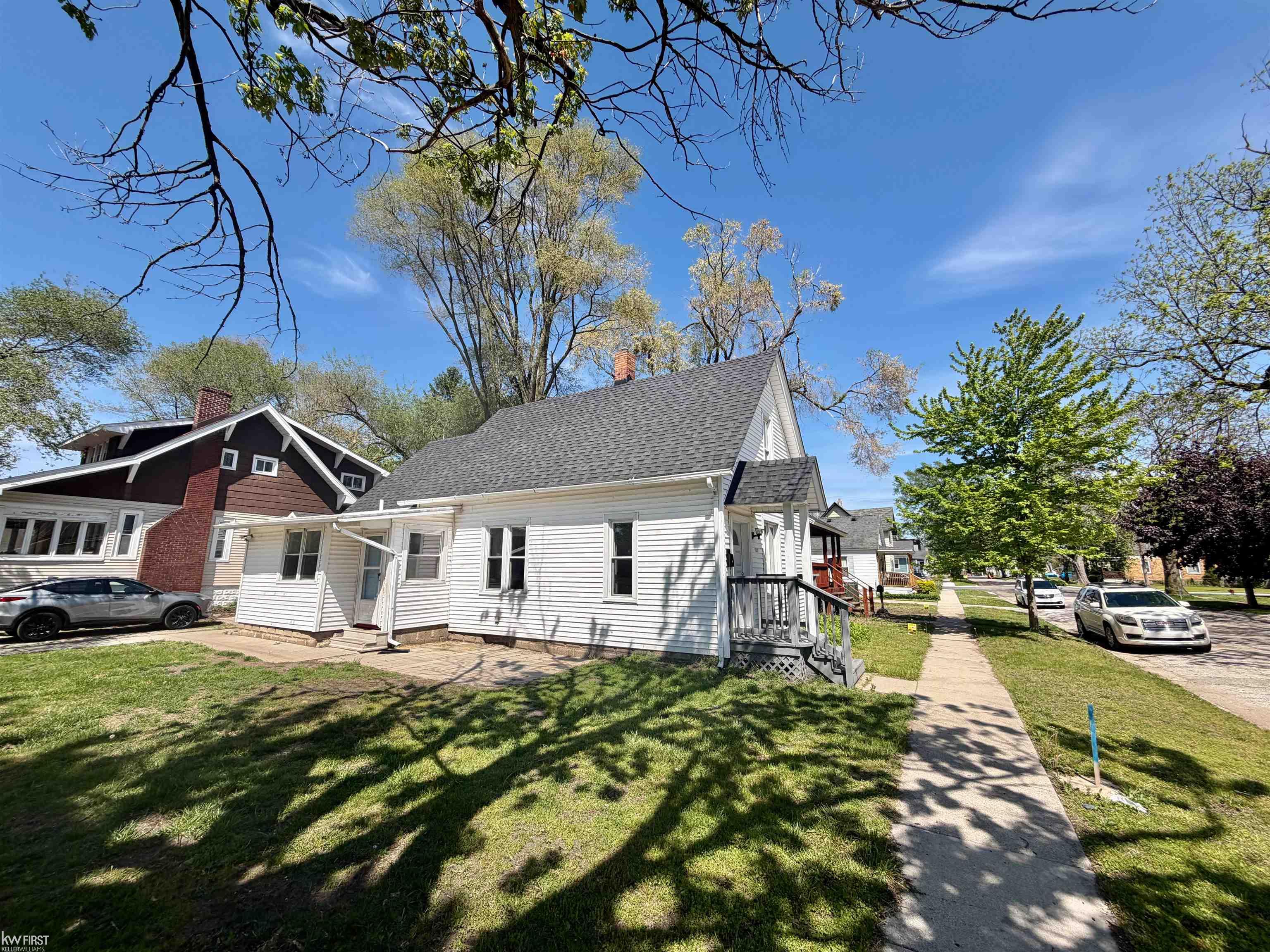 main property photo 2