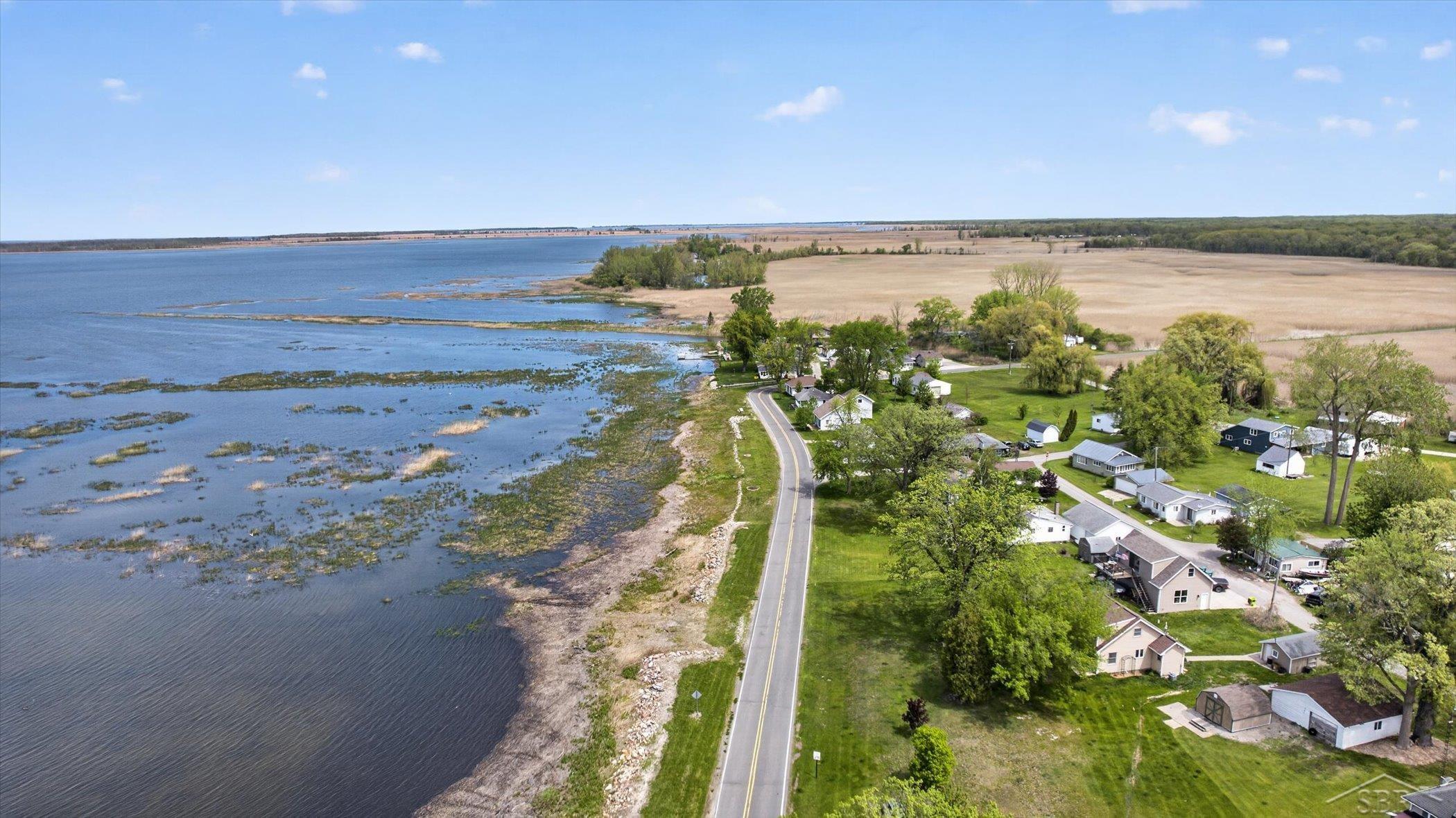 main property photo 33