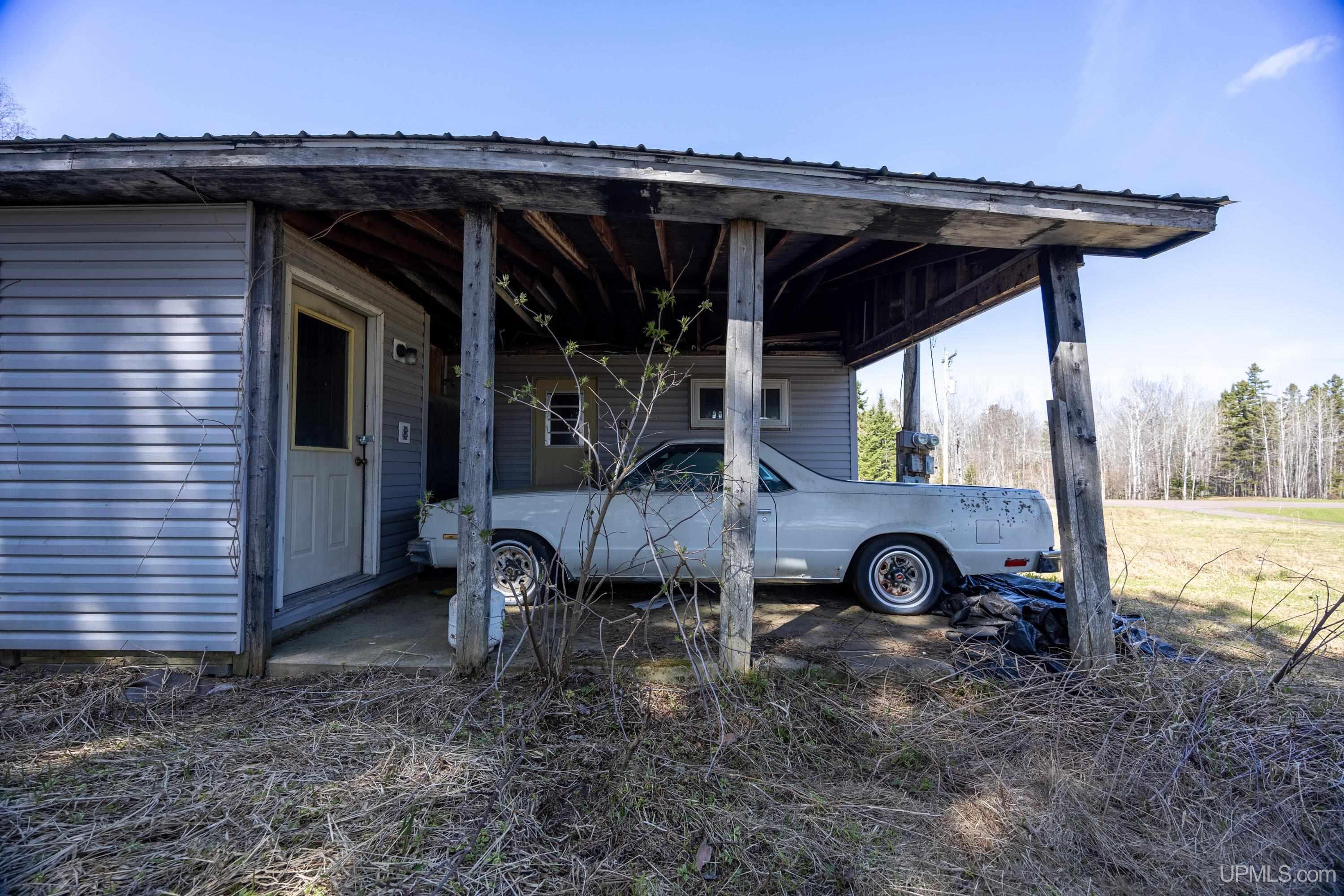 main property photo 37