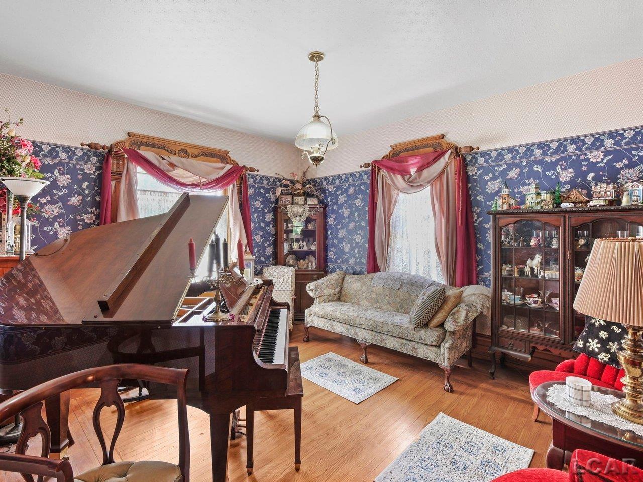 main property photo 29
