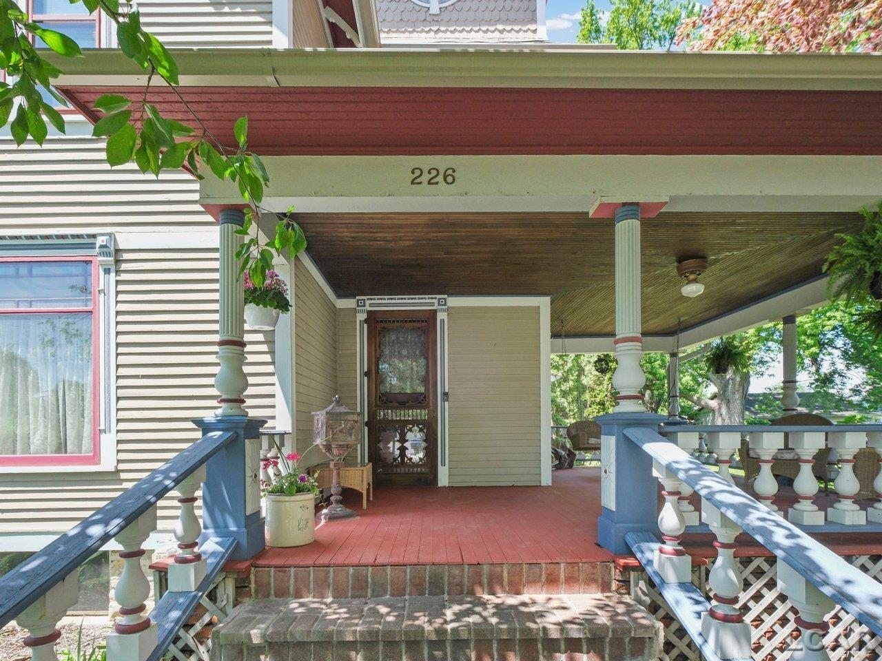 main property photo 3