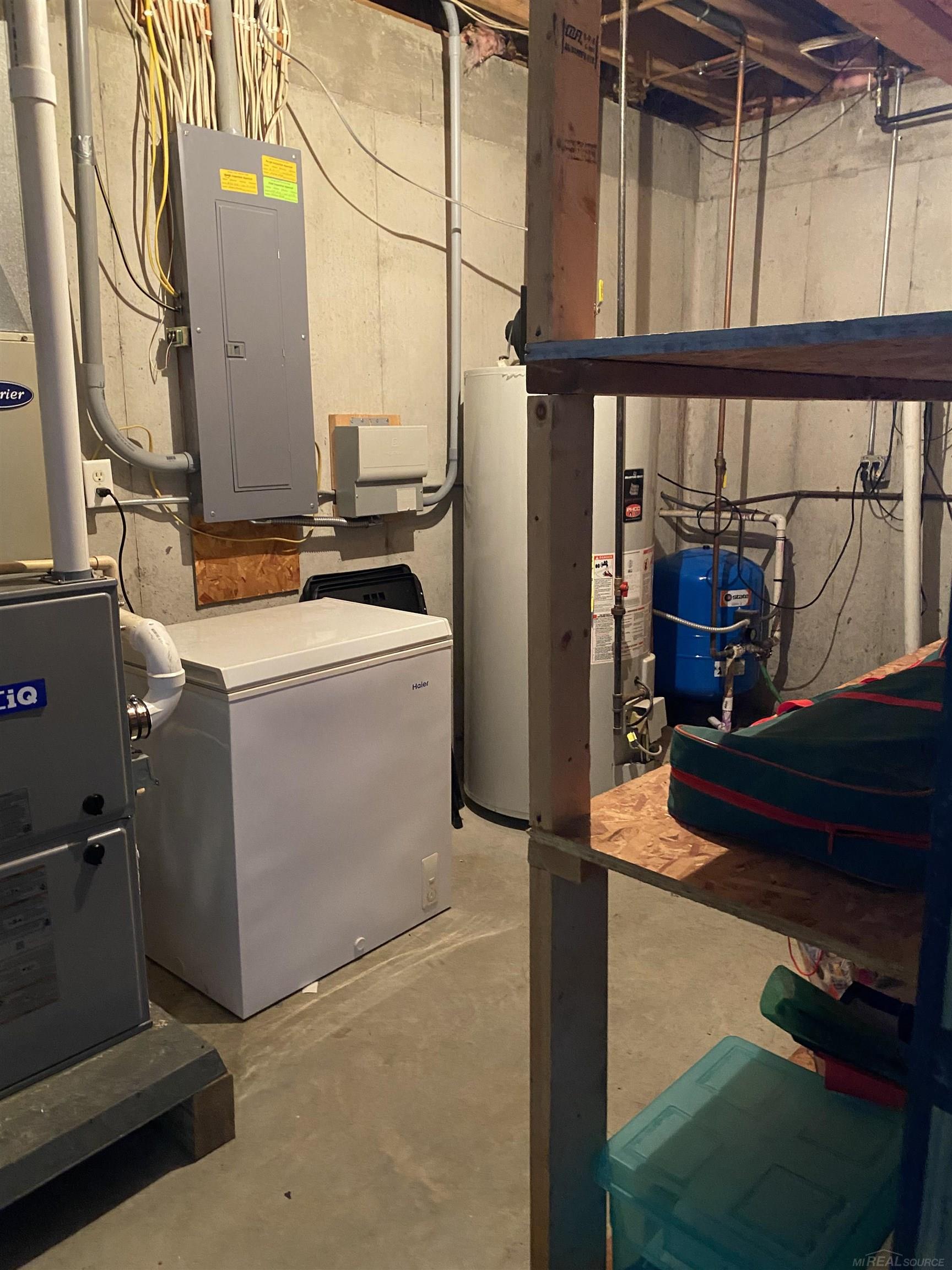 main property photo 48