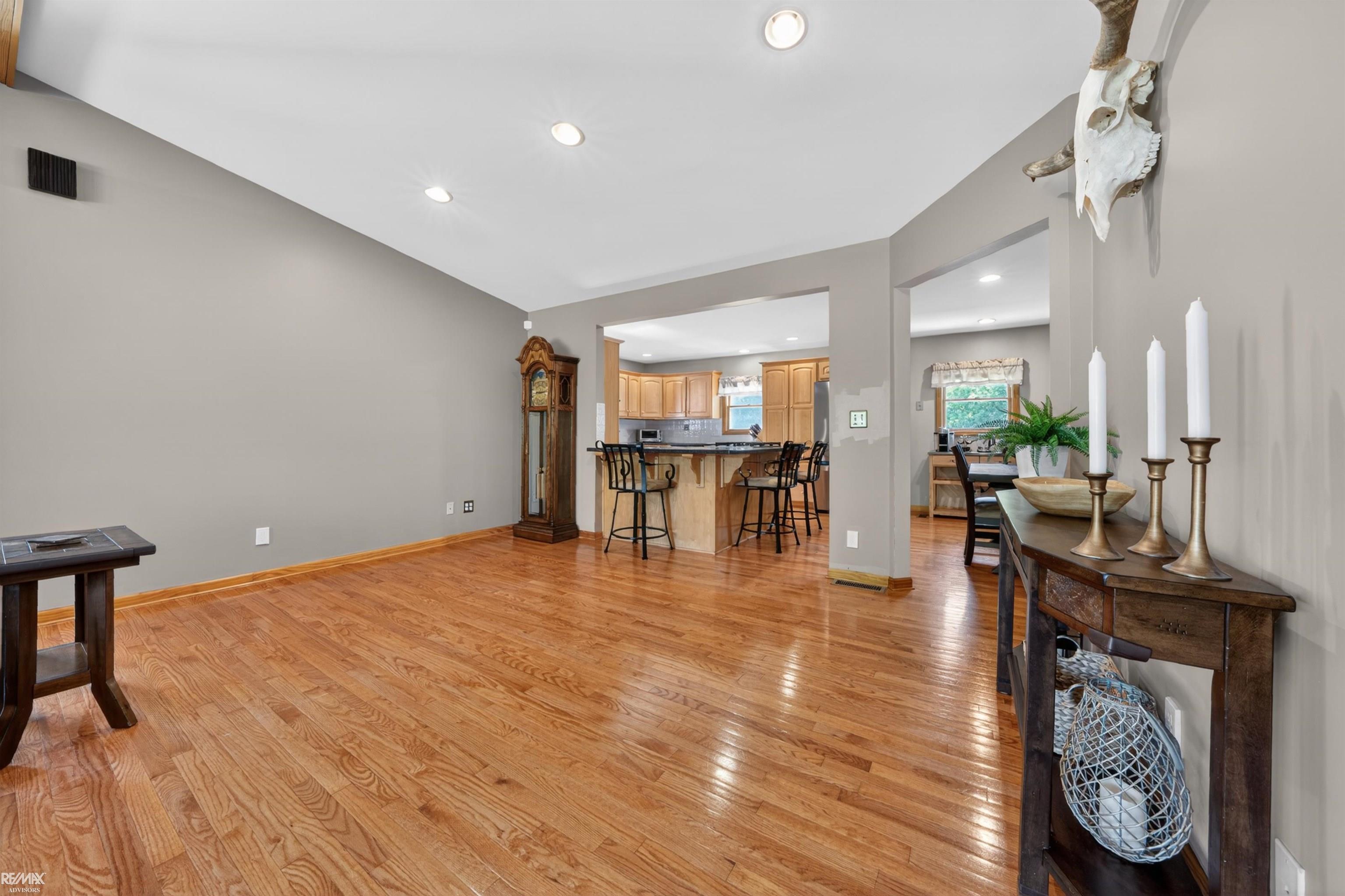 property viewer photo 14