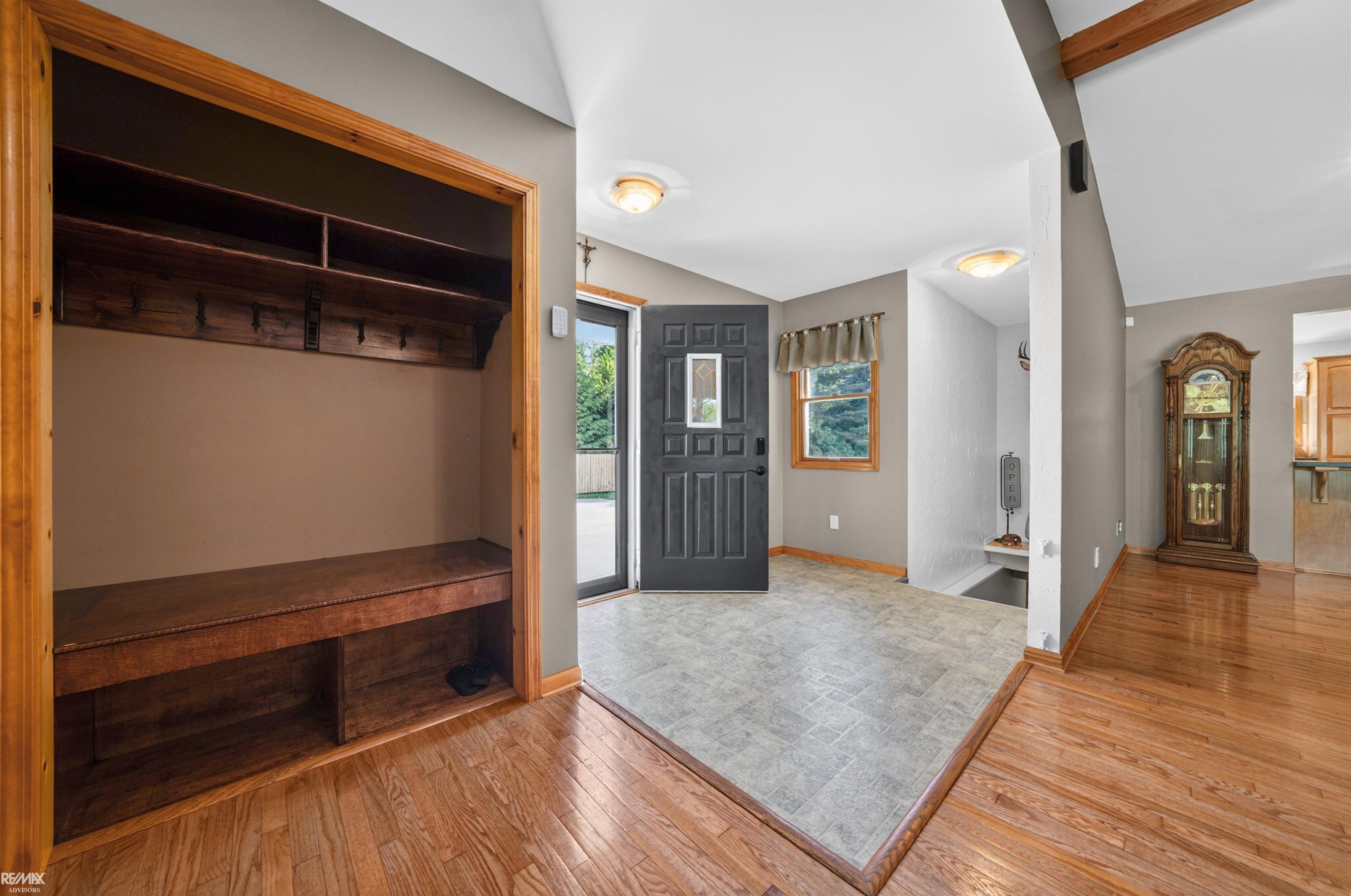 property viewer photo 16