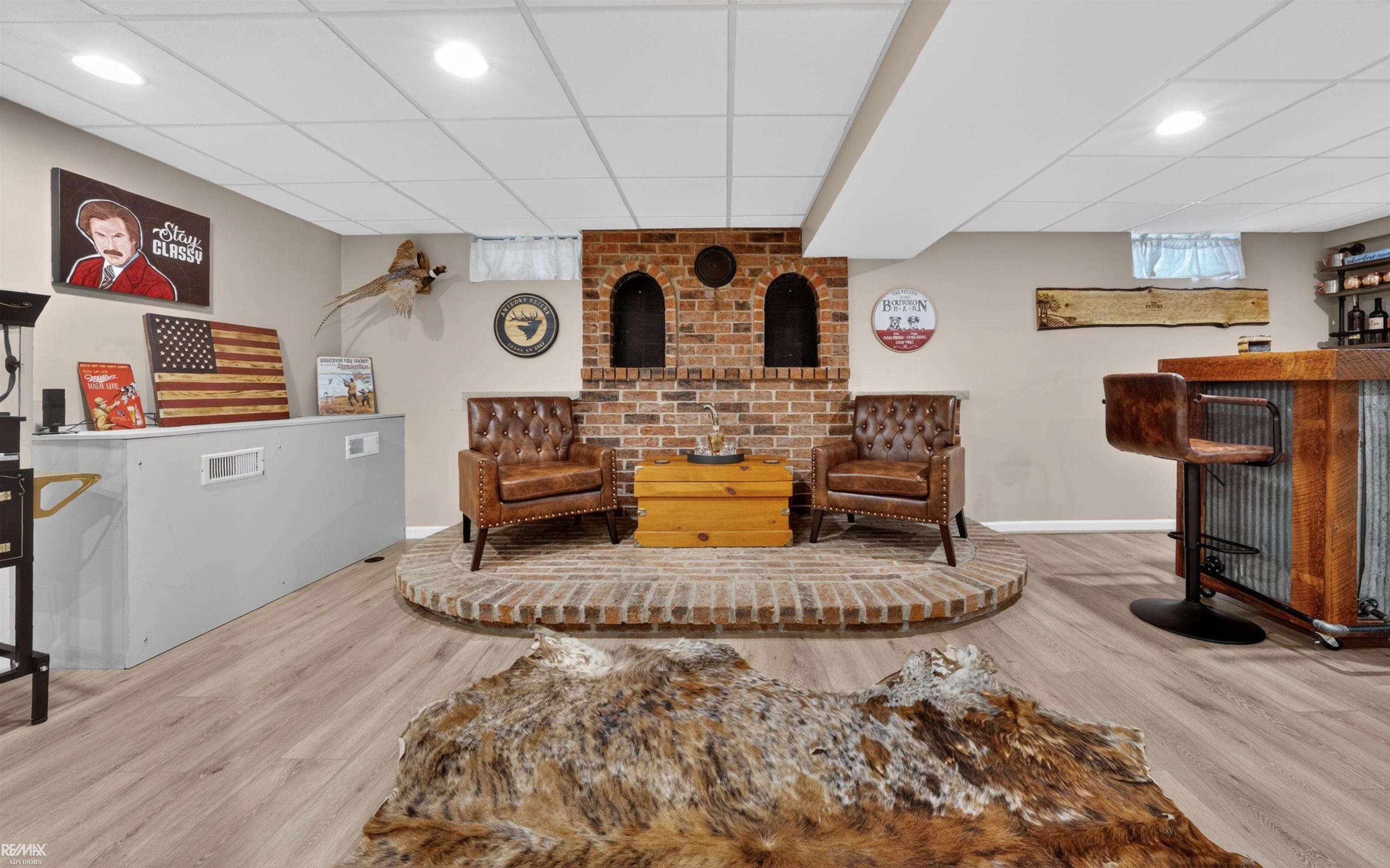 property viewer photo 36