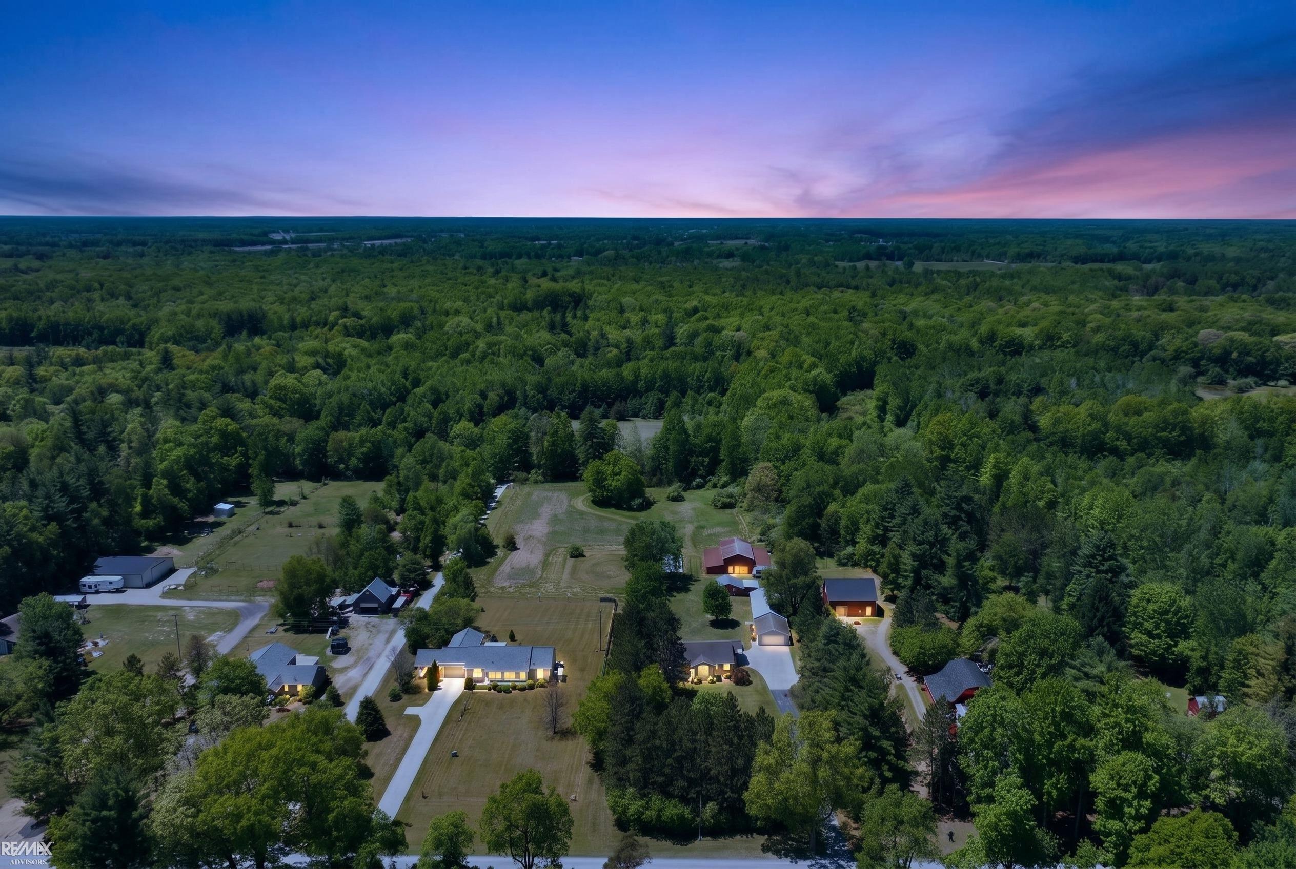 property viewer photo 4