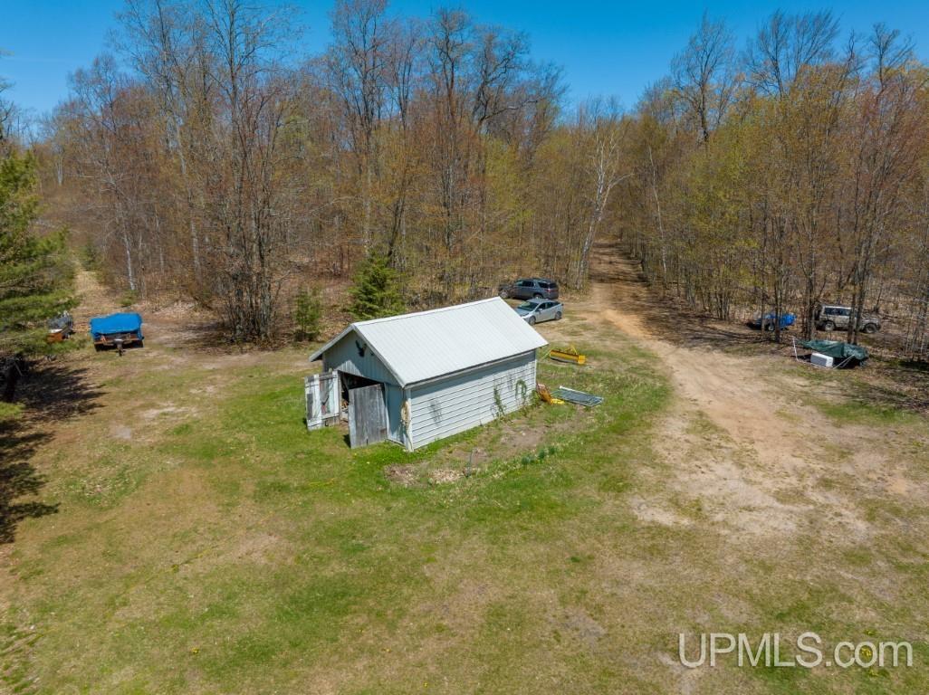 main property photo 31