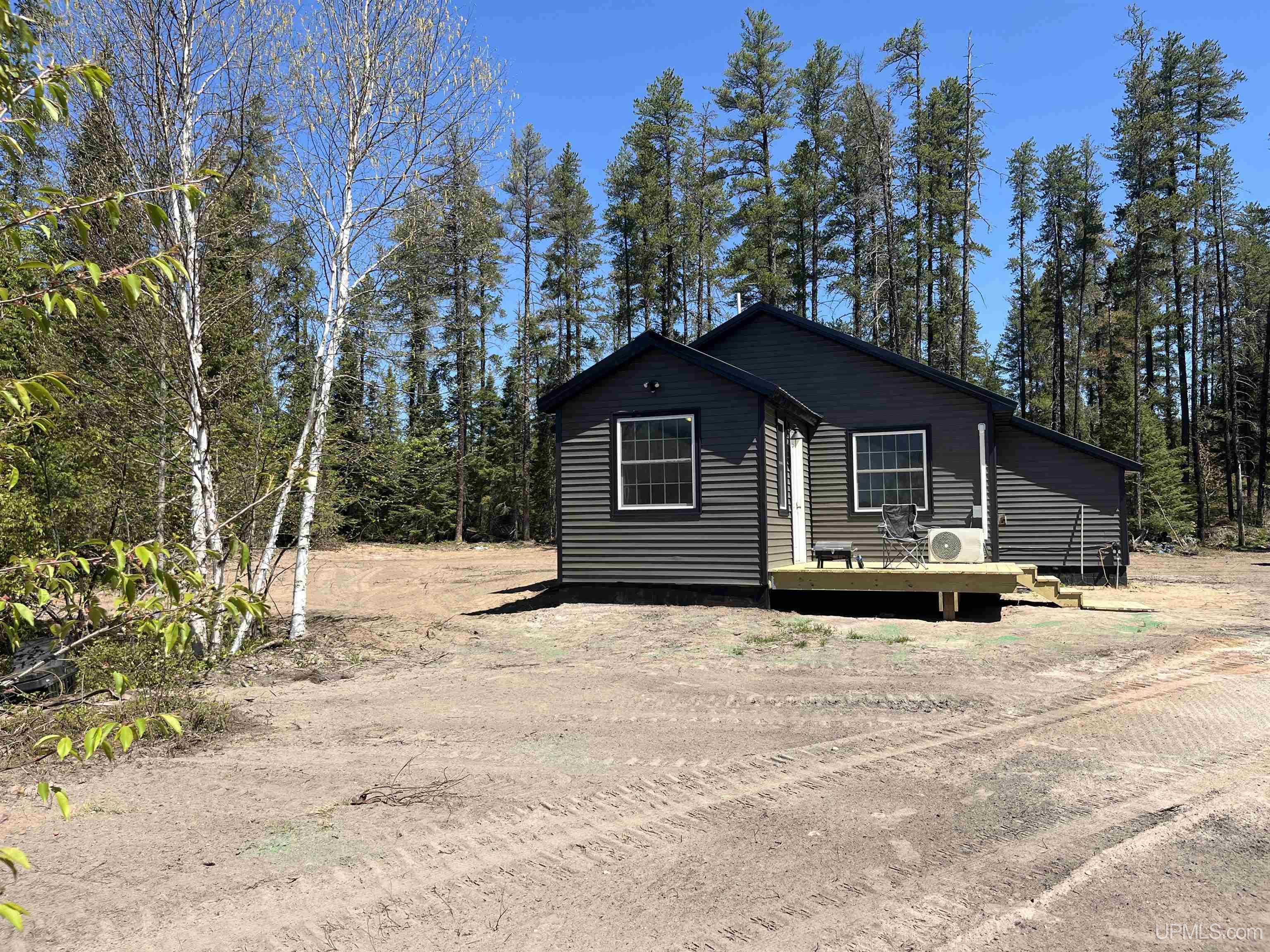 main property photo 29