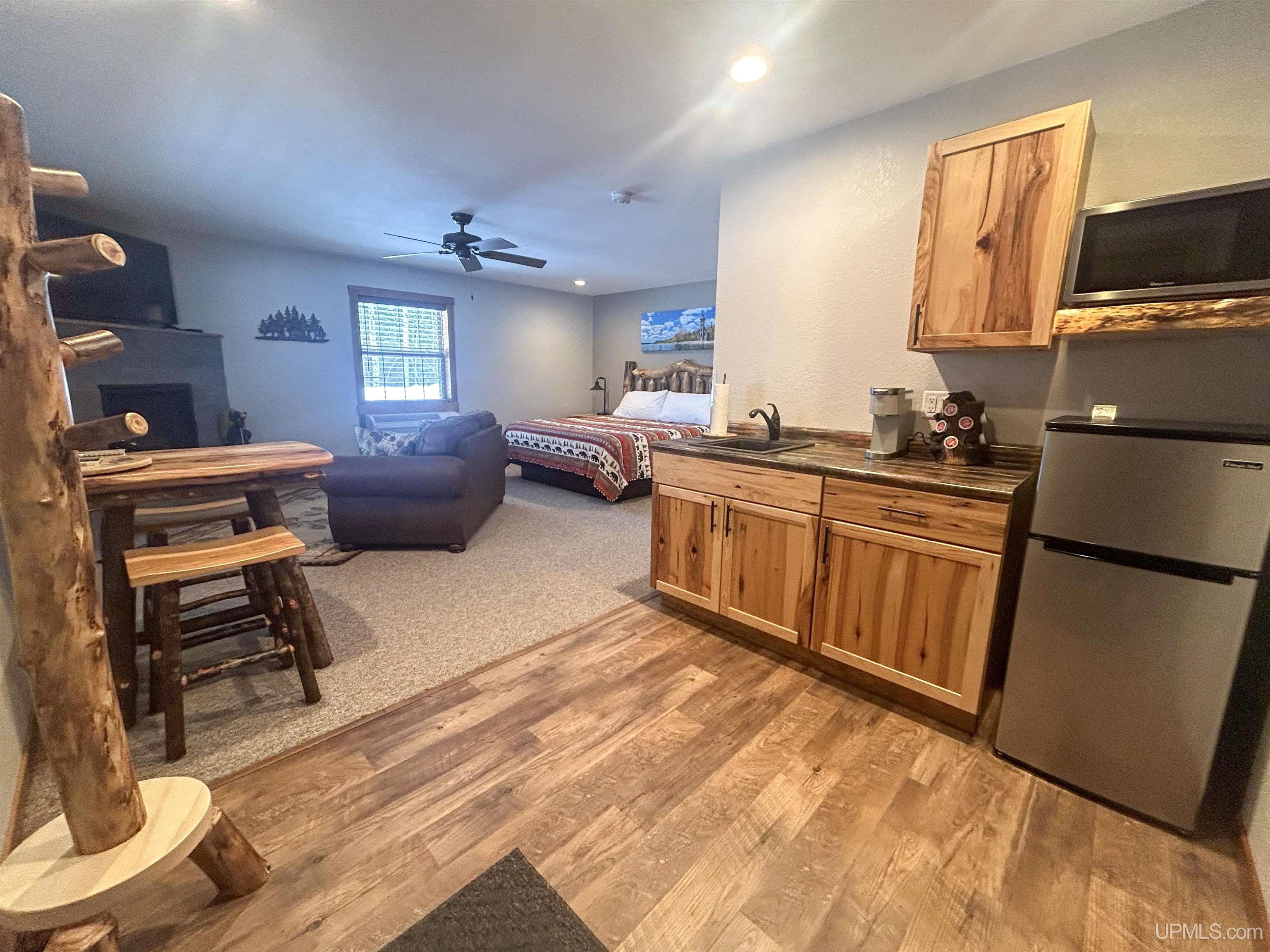 main property photo 79