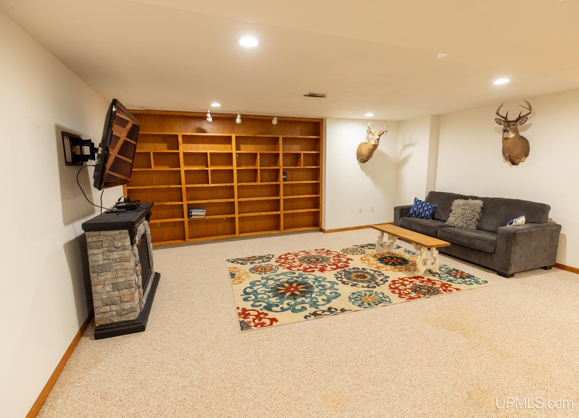 main property photo 65