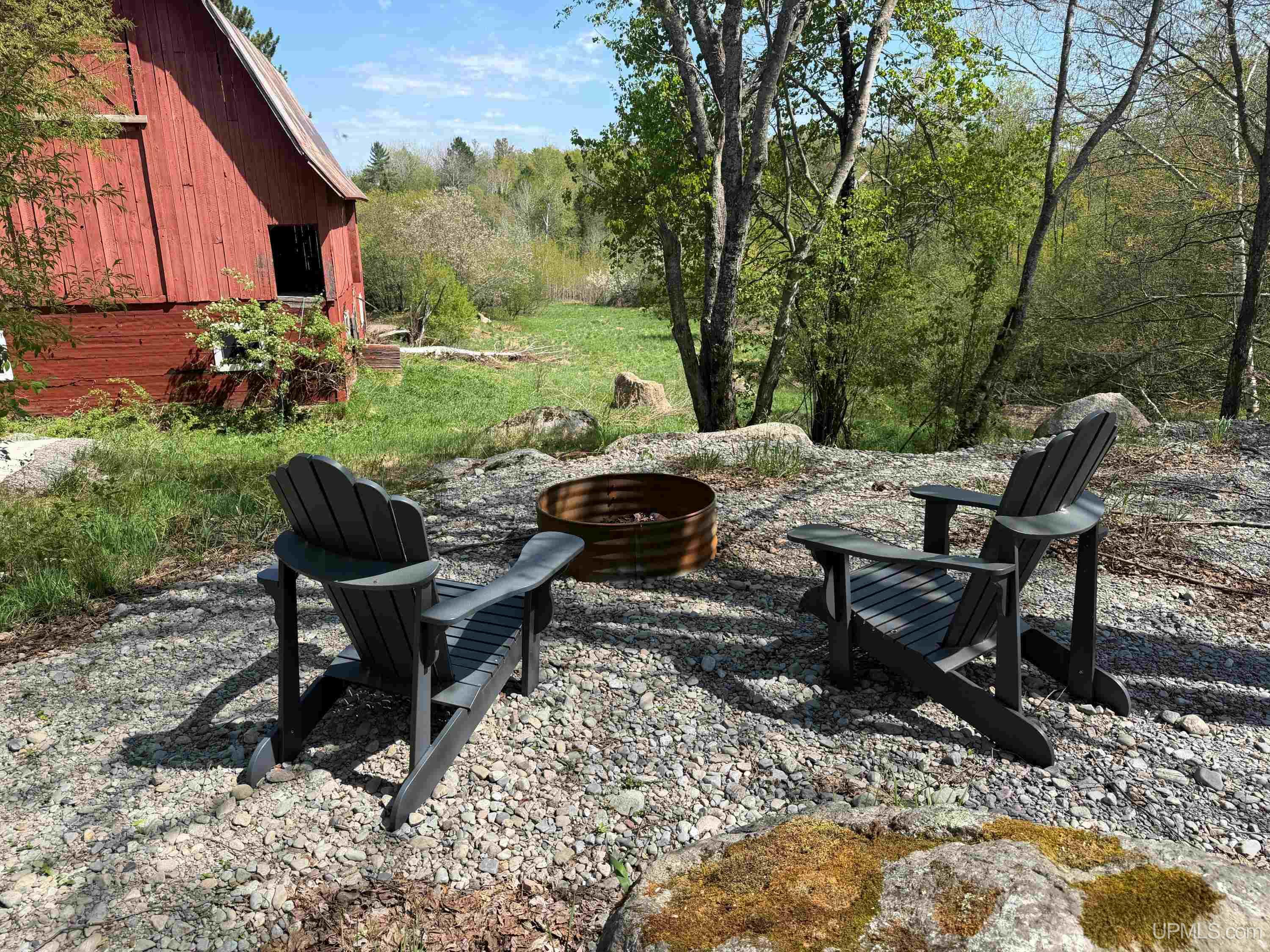 main property photo 25
