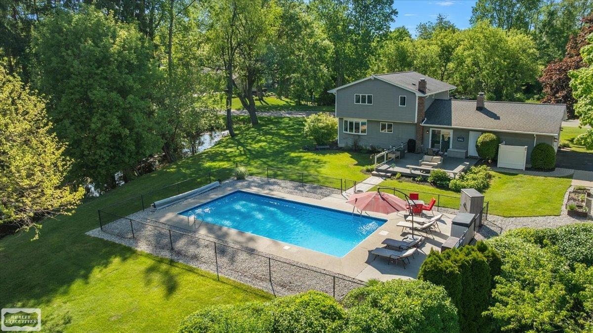 property viewer photo 28