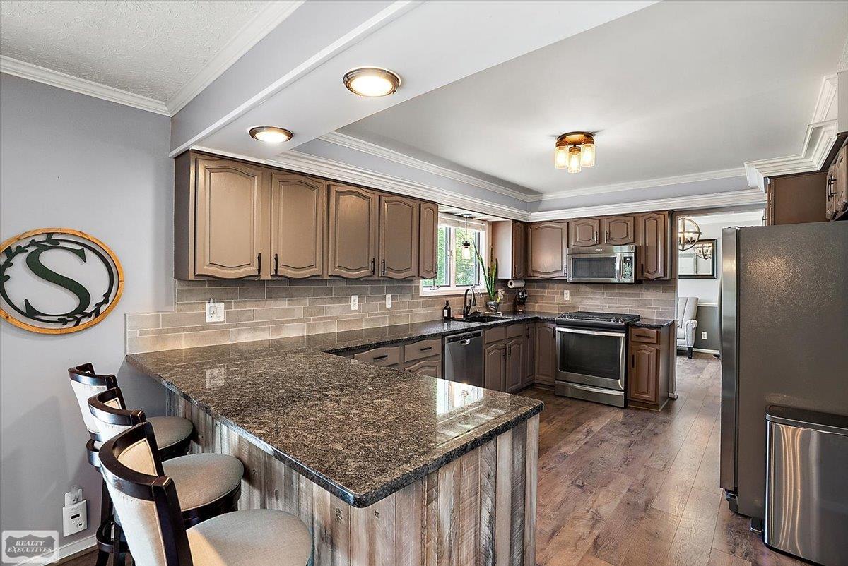 property viewer photo 35