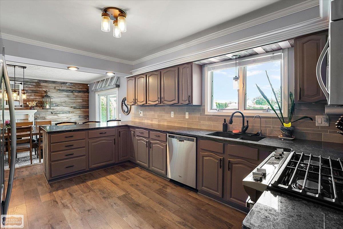 property viewer photo 38