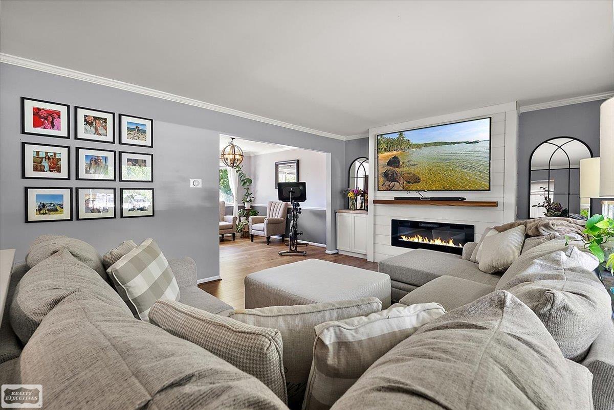 property viewer photo 44