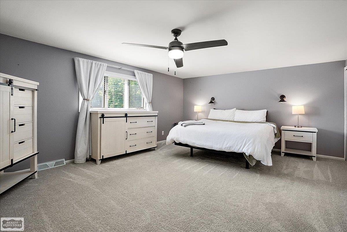 property viewer photo 49
