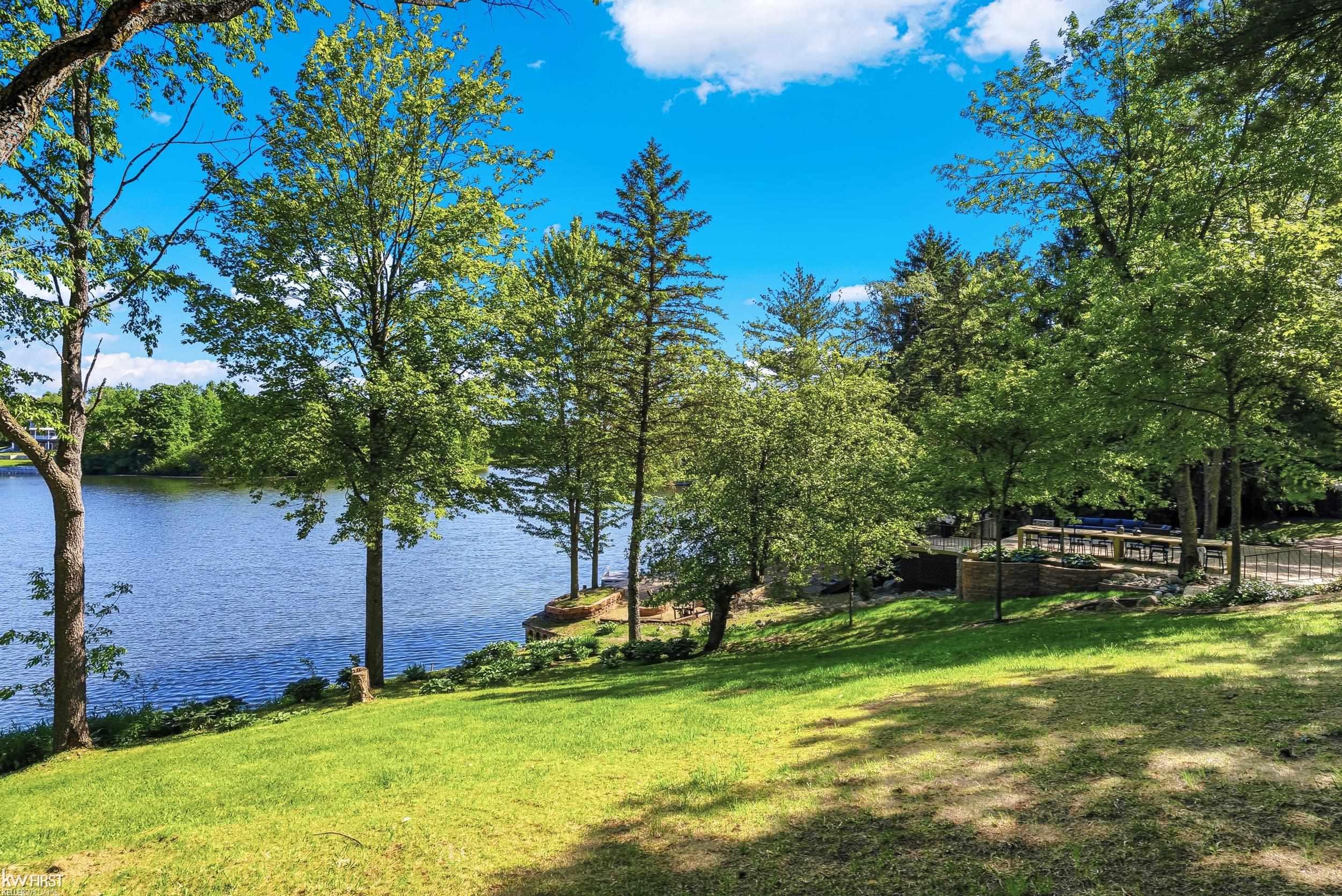 main property photo 70