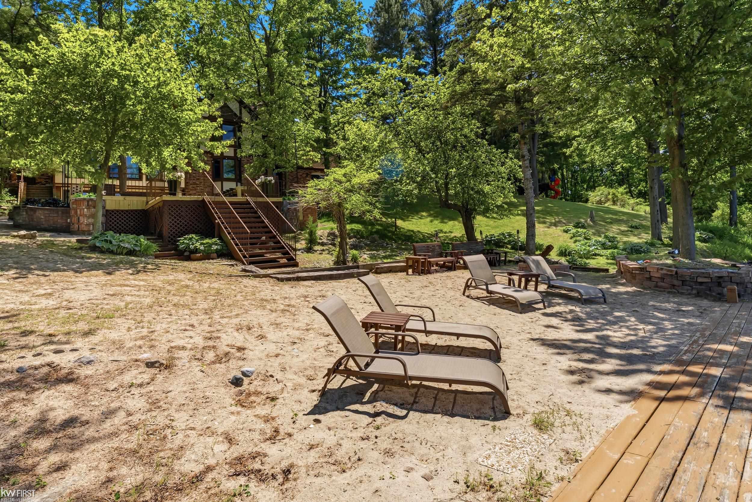 main property photo 75