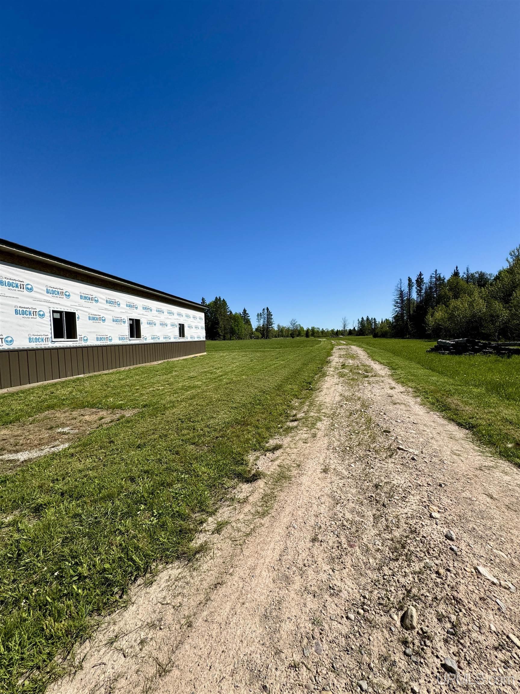 main property photo 35