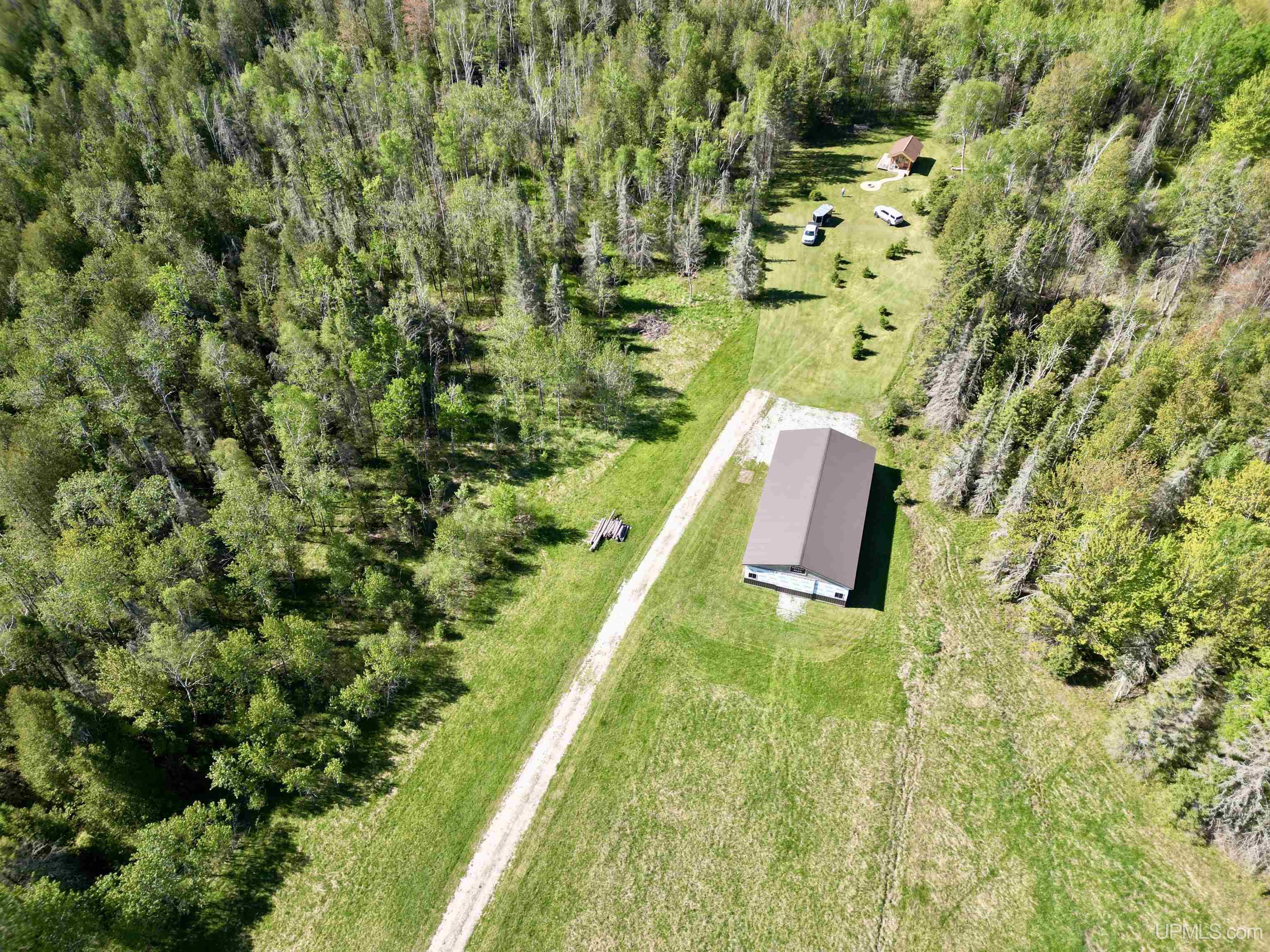 main property photo 7