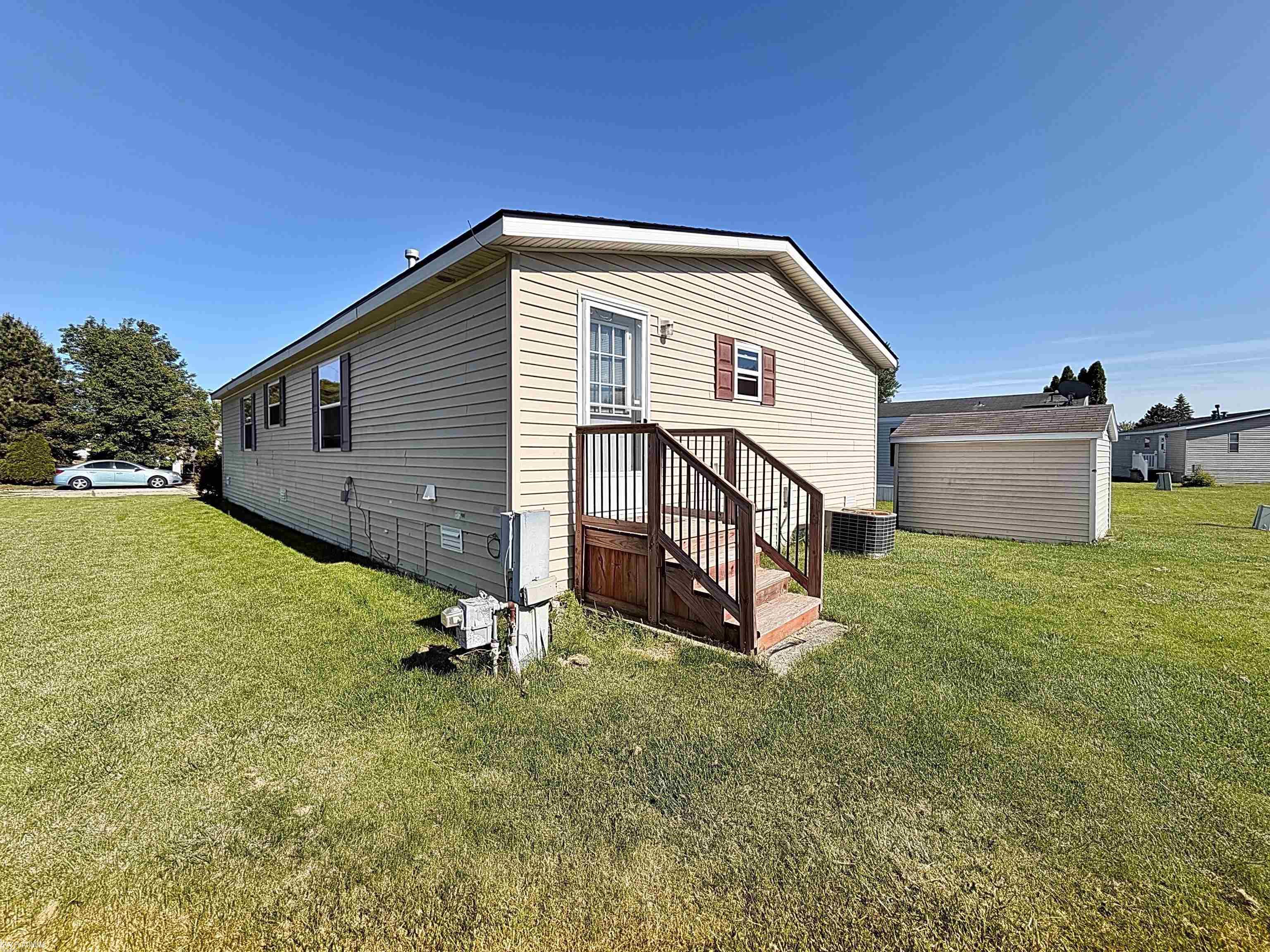 main property photo 20