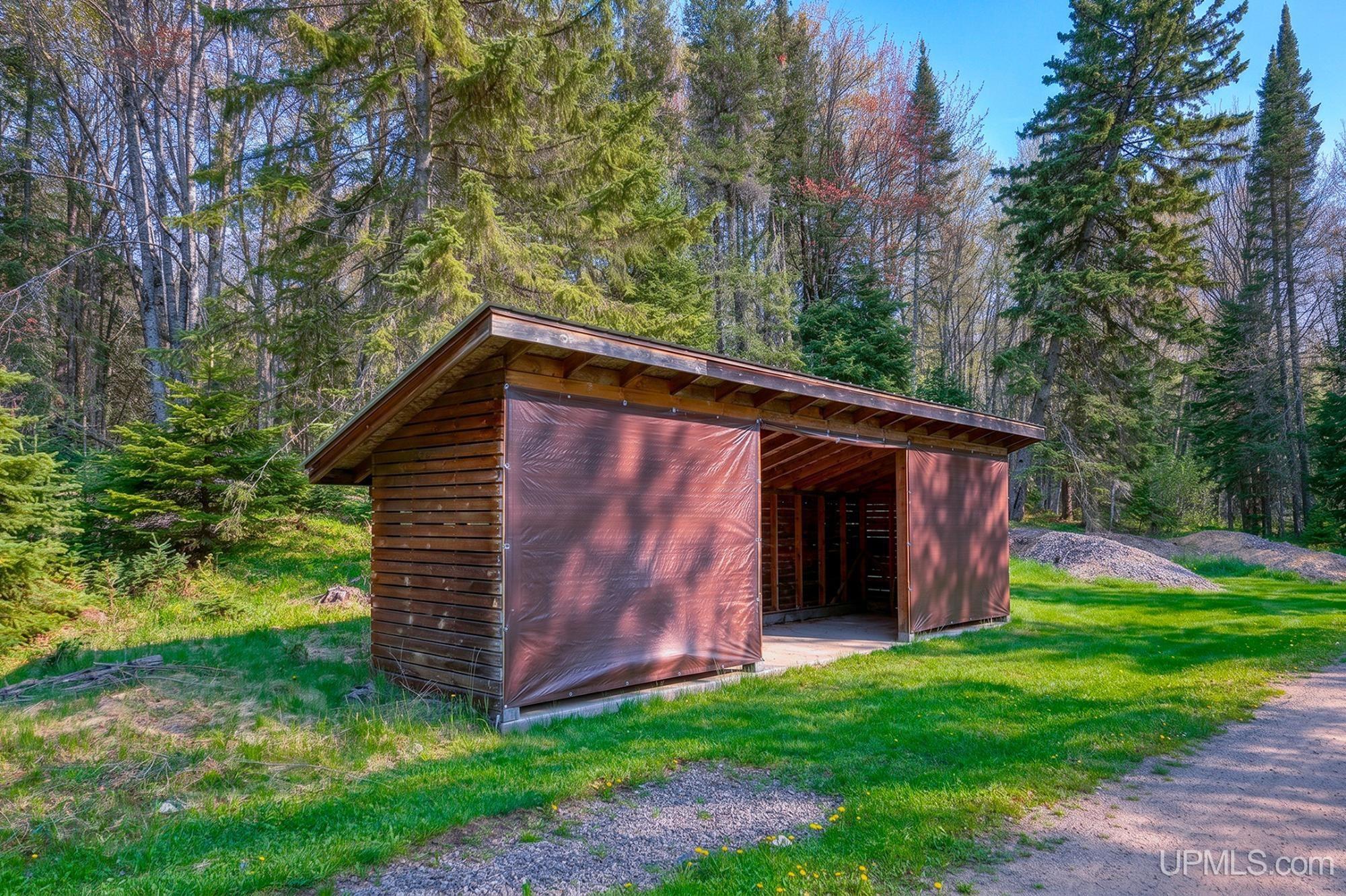main property photo 78