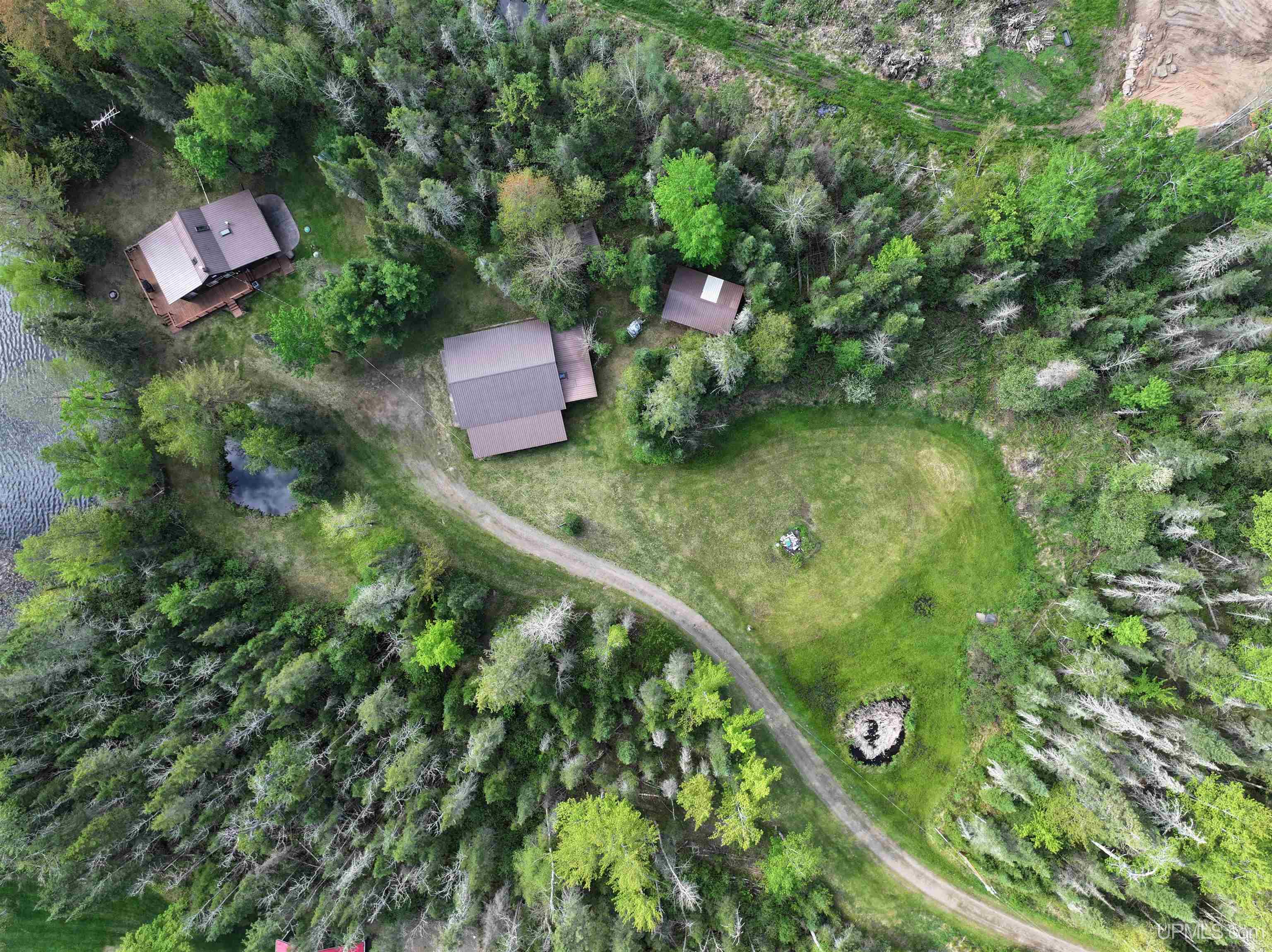 main property photo 39