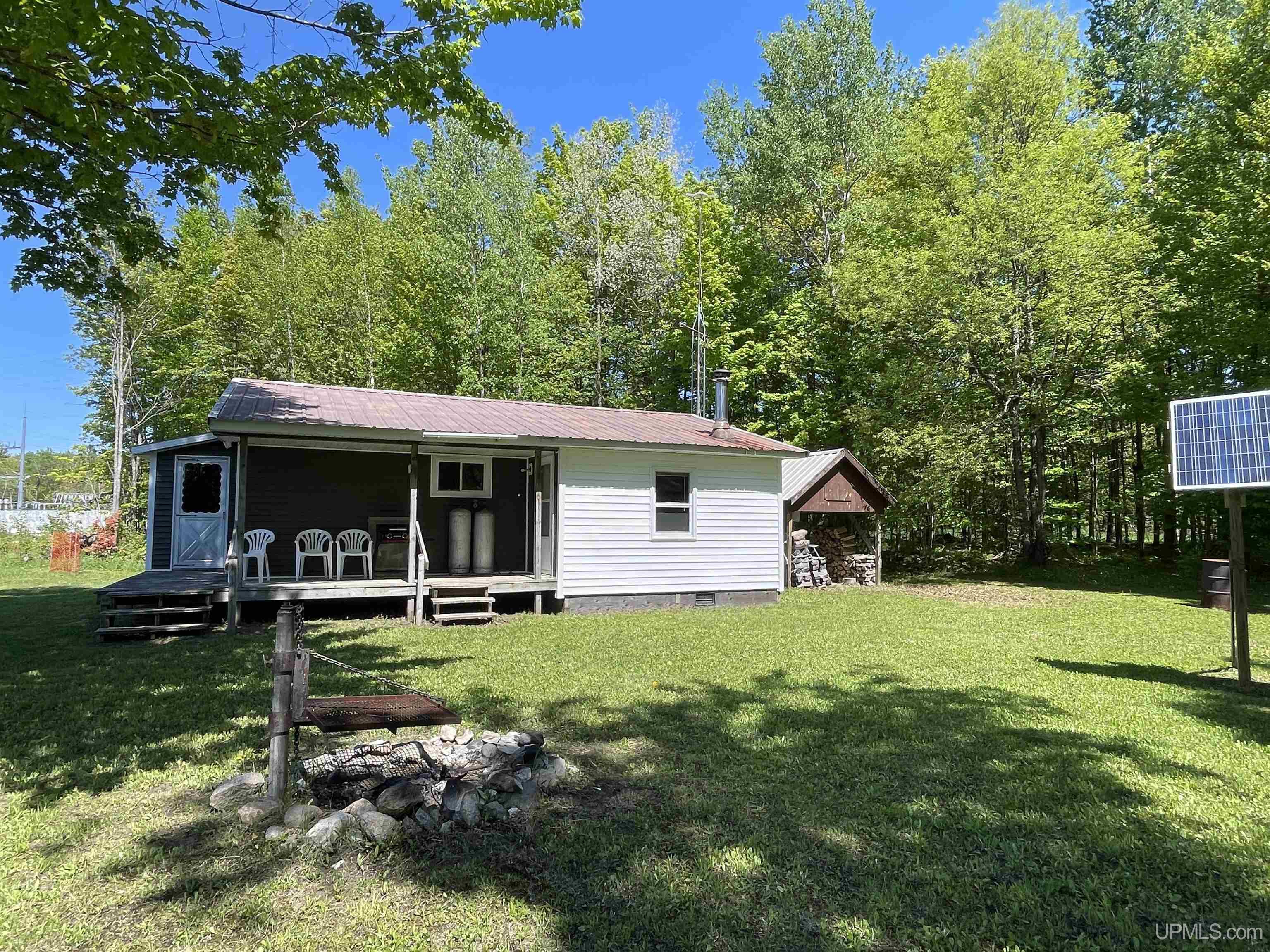 main property photo 25